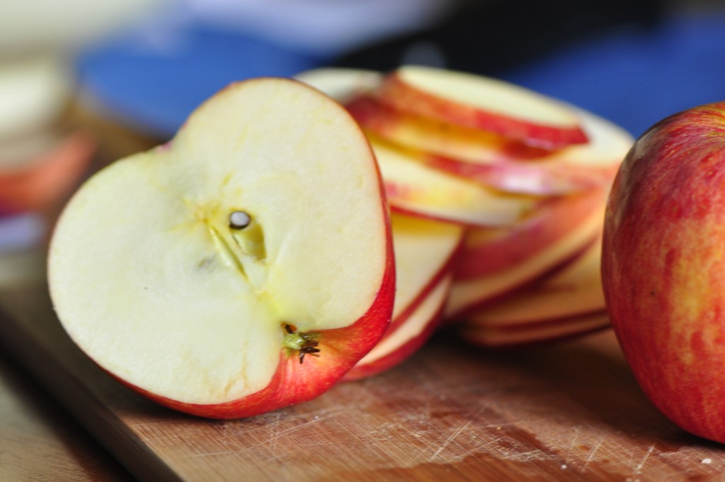 Apple Slices Photography - HD Wallpaper 