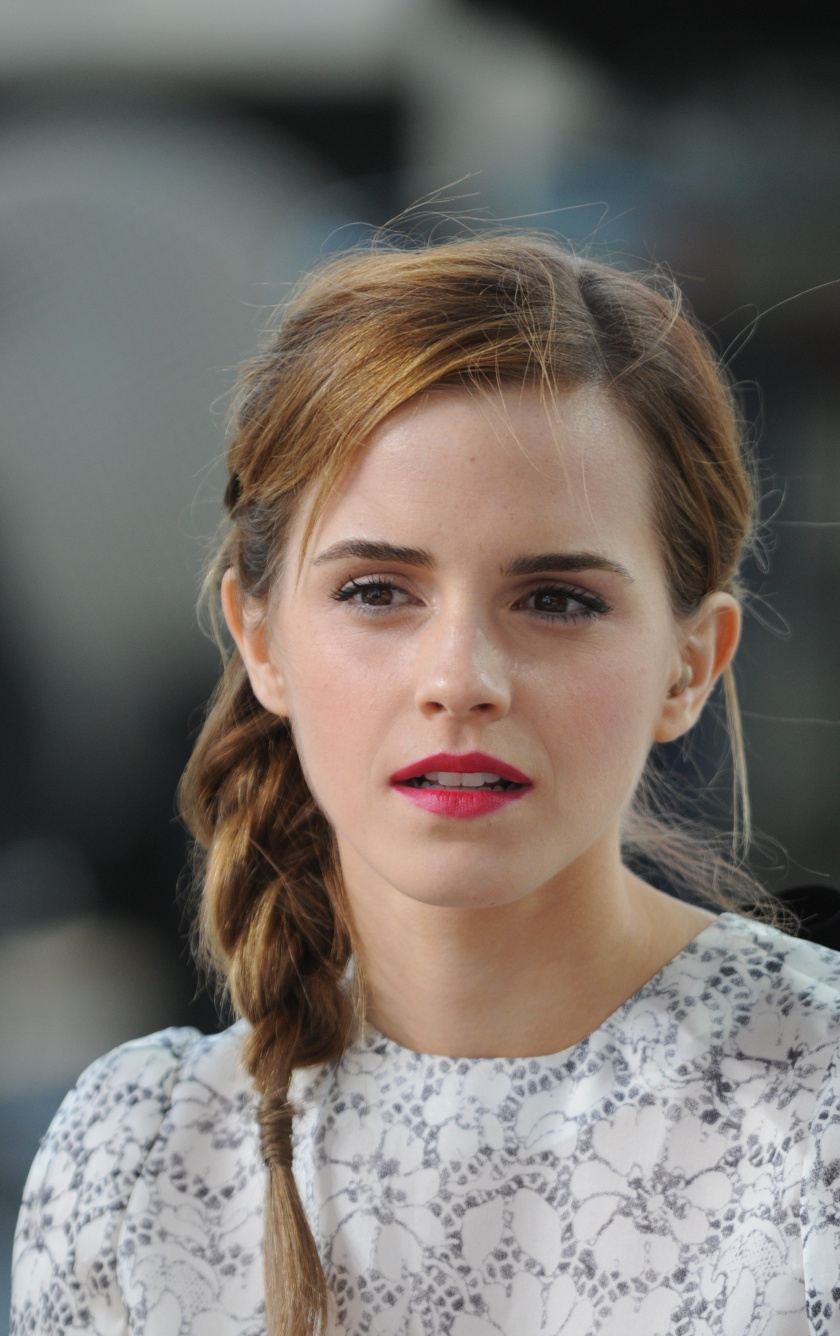 Emma Watson Super Cute - HD Wallpaper 