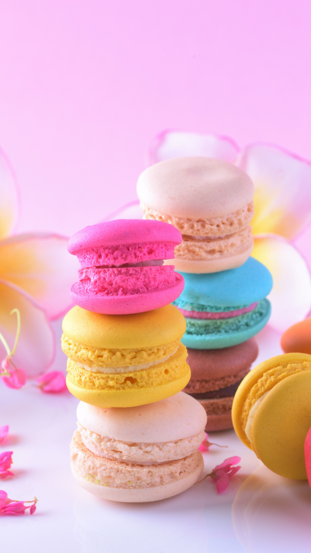 Wallpaper Macarons, Yummy, Sweets, Colorful 
 Data - Pink Macaron Twitter Header - HD Wallpaper 