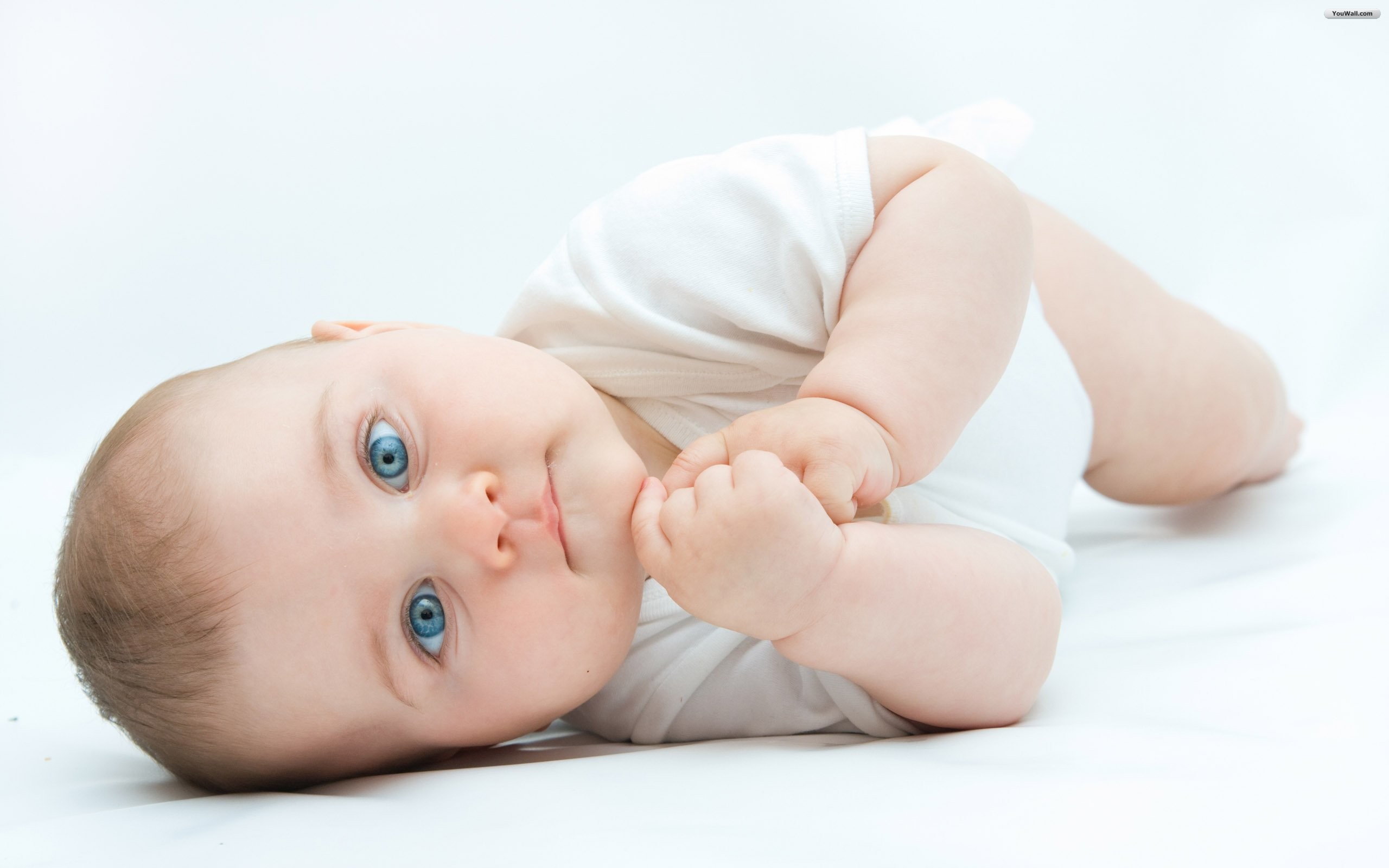 Beautiful Baby Image 
 Data-src /w/full/8/0/c/213381 - Baby Rolling - HD Wallpaper 