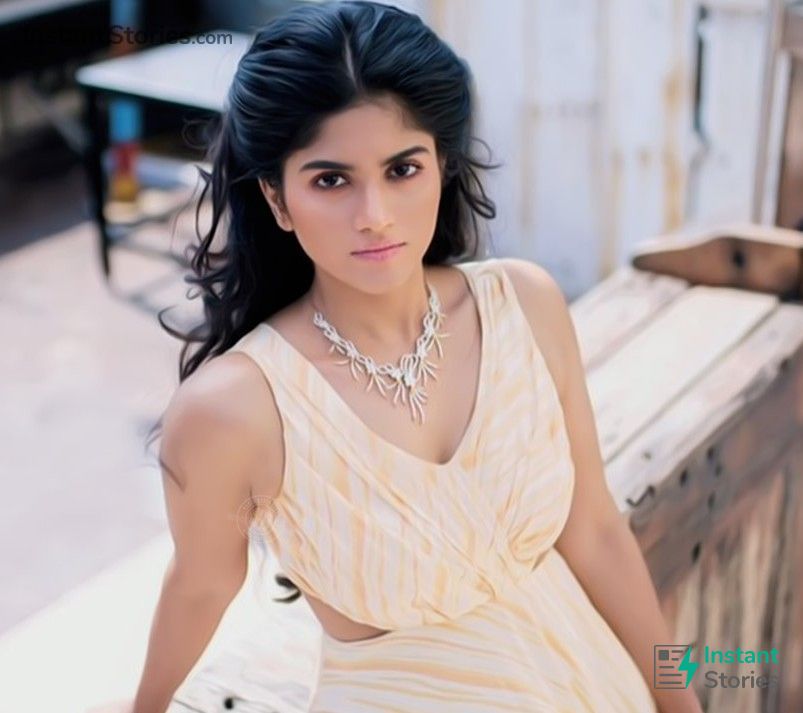 Megha Akash Latest Hot Hd Photos/wallpapers (1319) - Megha Akash Satellite Shankar - HD Wallpaper 