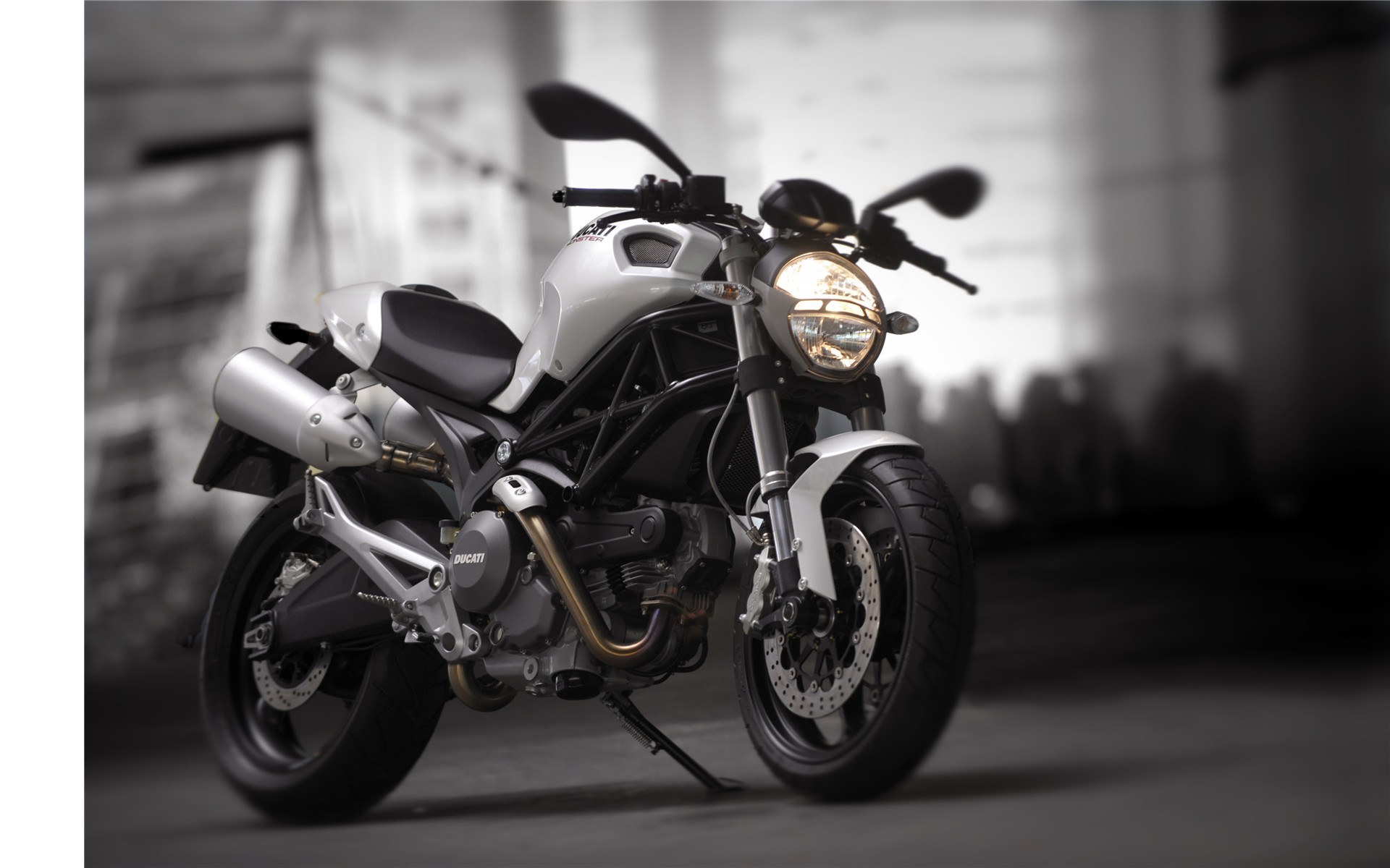 White, Ducati, Monster, , Super, Bike, Wallpaper, Desktop, - Ducati Bikes Wallpapers Hd - HD Wallpaper 