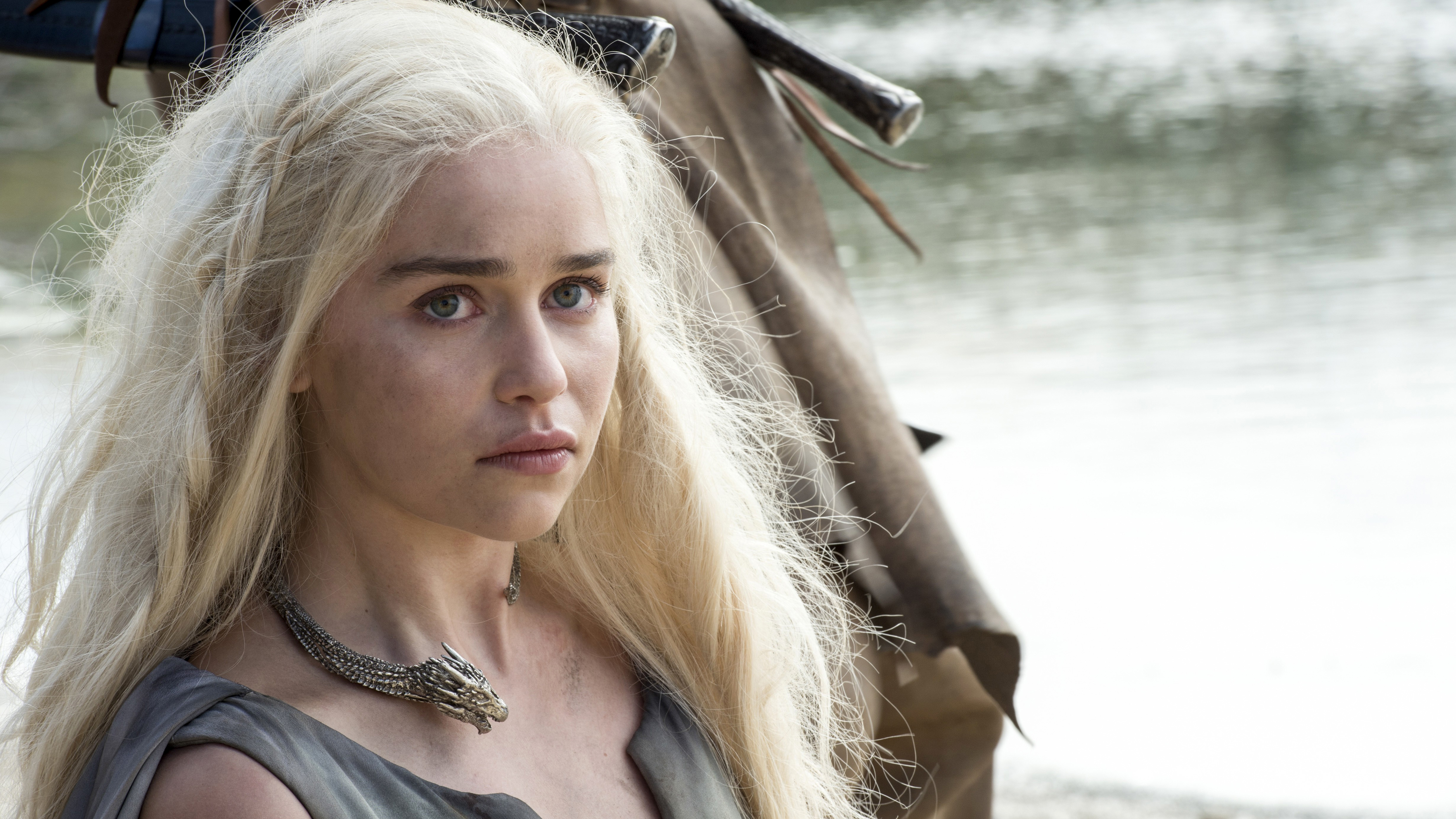 Emilia Clarke First Season Game Of Thrones - HD Wallpaper 