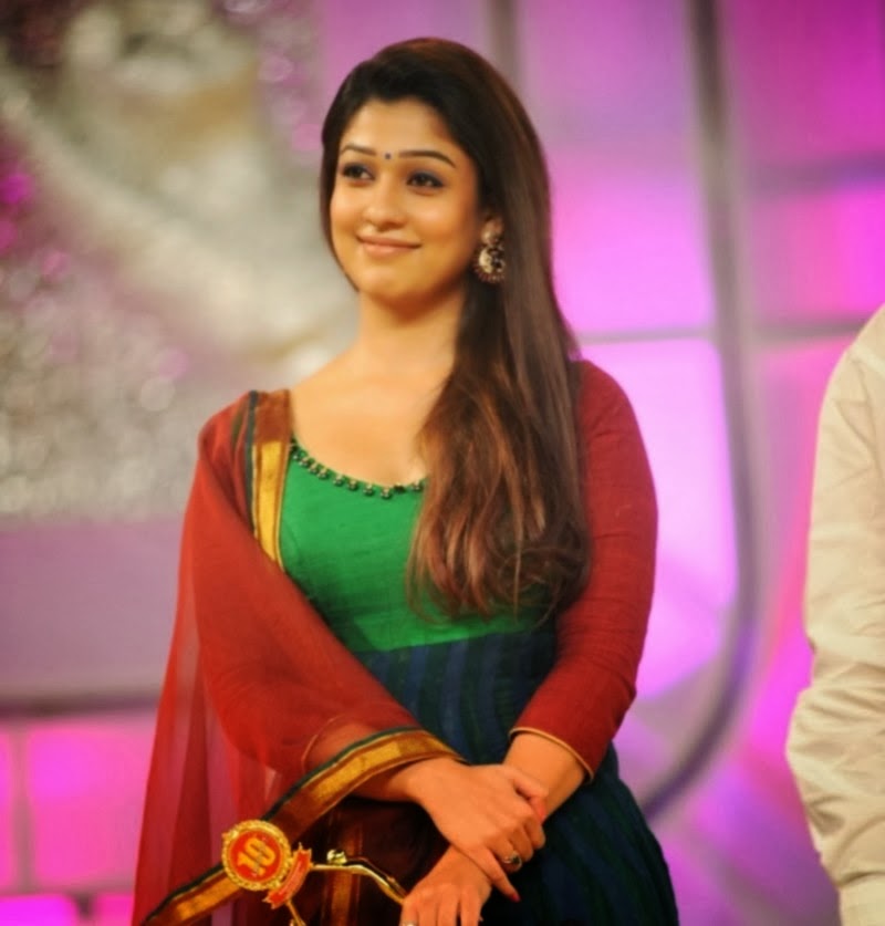 Nayanthara Hot Wallpapers Nayanthara Hd Wallpaper Download - Nayanthara Now And Then - HD Wallpaper 