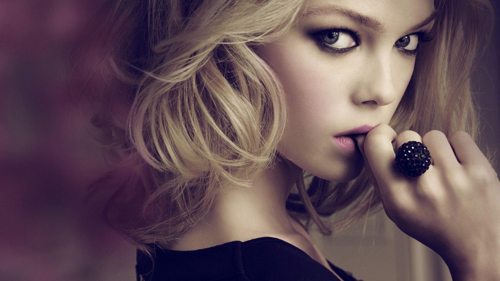 Hd Sad Cute Girl Wallpapers 1080p - Girl Cute Pic Sad - 1920x1080 Wallpaper Hd Sad Cute Girl Wallpapers 1080p - Girl Cute Pic Sad - 1920x1080 Wallpaper