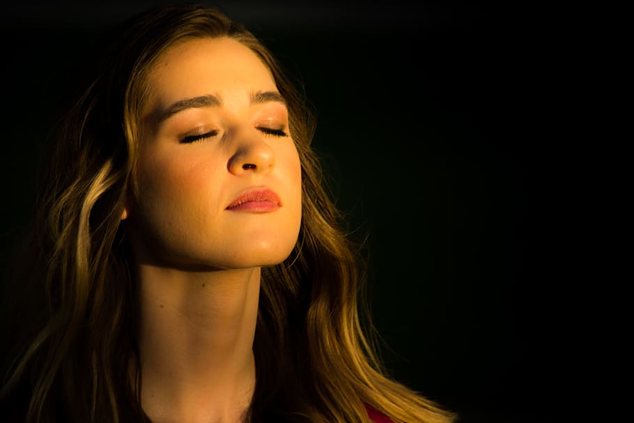 Serious, Christian, Grace, Faith, Prayer, Sun, Beautiful, - Help Me Believe Lord - HD Wallpaper 