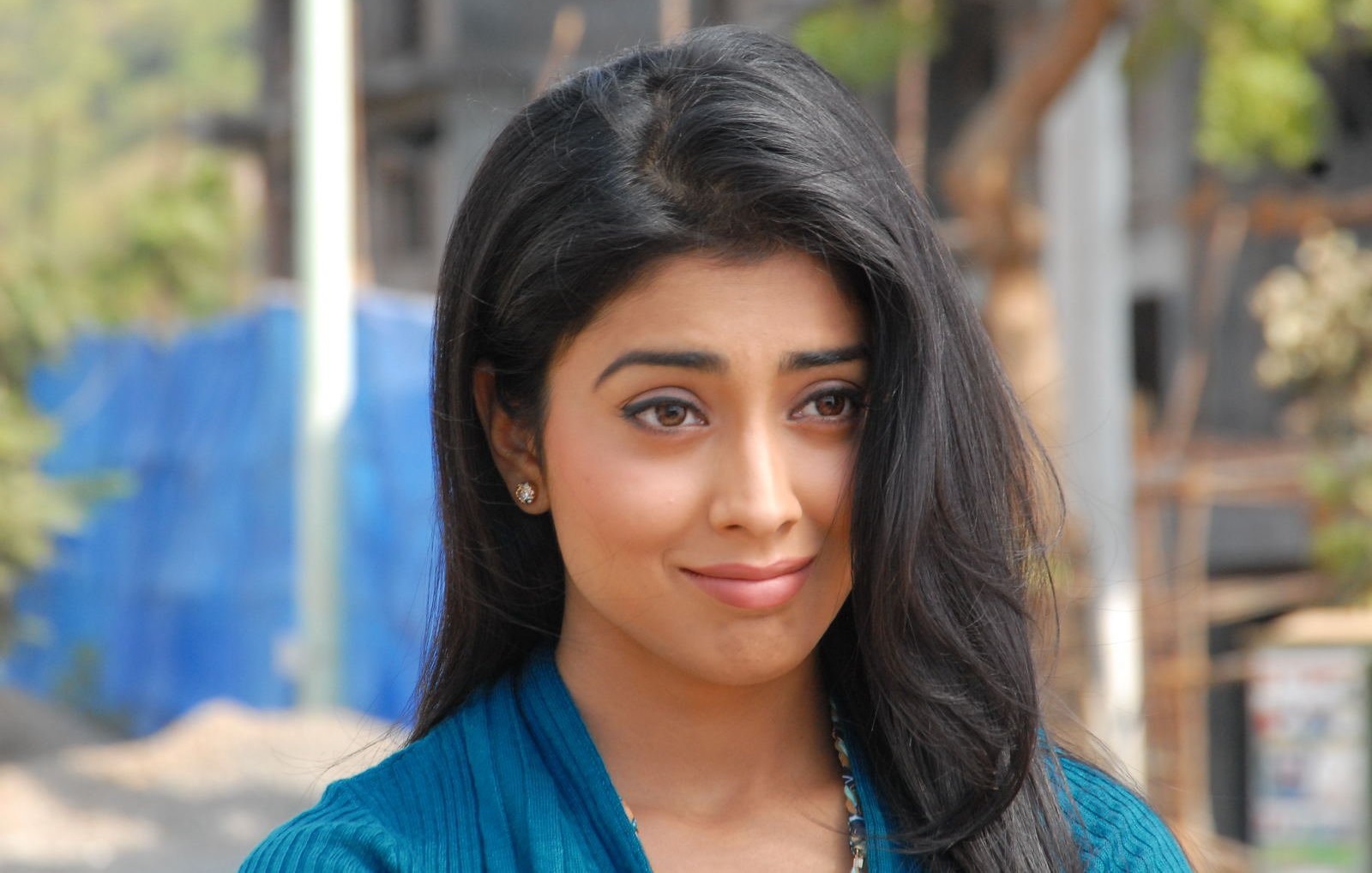 Shriya Saran - HD Wallpaper 