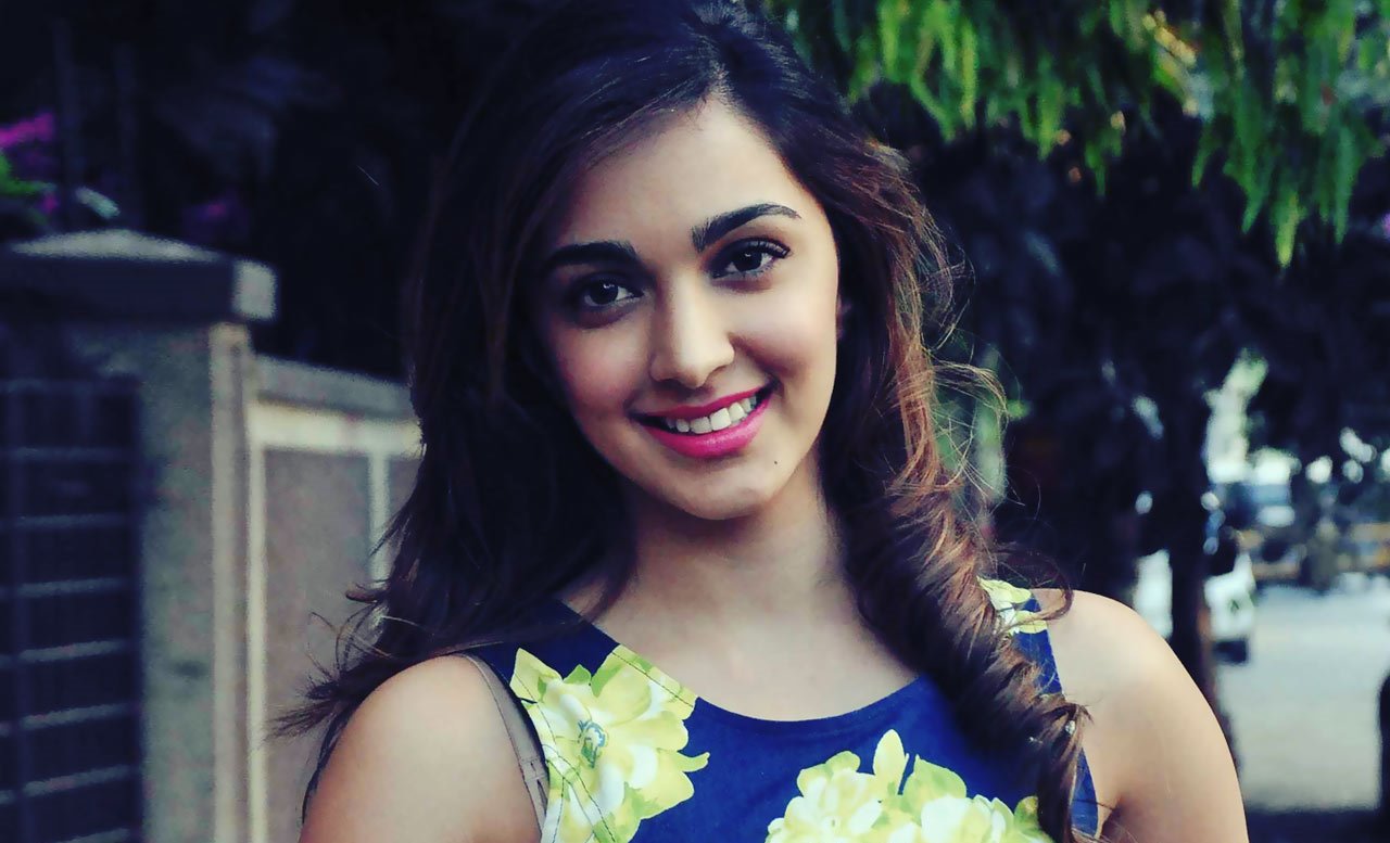 Kiara Advani - 1280x777 Wallpaper Kiara Advani - 1280x777 Wallpaper