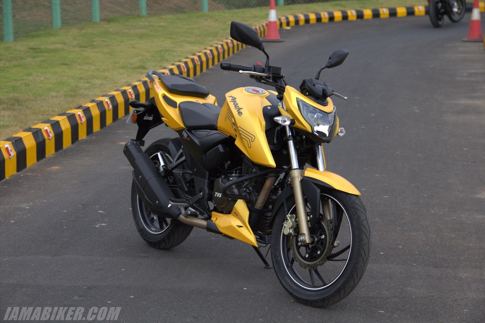 Apache Rtr 200 Yellow Colour - 1600x1066 Wallpaper Apache Rtr 200 Yellow Colour - 1600x1066 Wallpaper