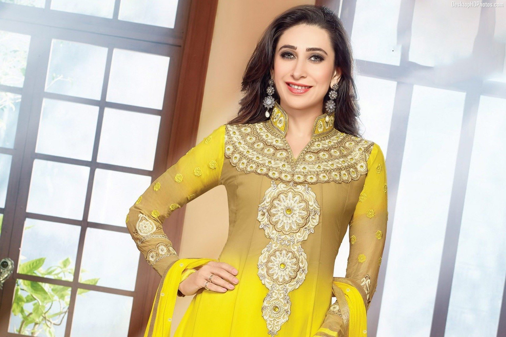 Karisma Kapoor Photos Gallery - Karishma Kapoor Images New Hd - HD Wallpaper 