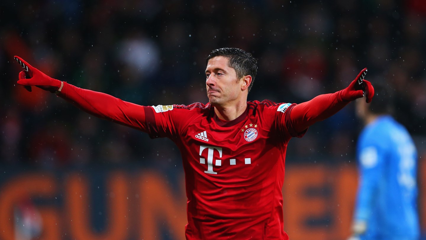 Robert Lewandowski Pictures - Hd Wallpapers Robert Lewandowski Hd - HD Wallpaper 