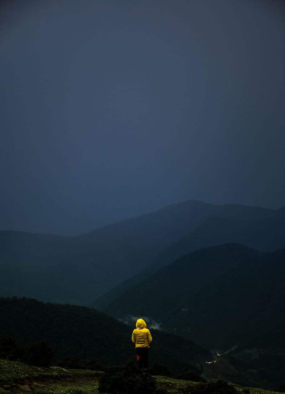 Iran, Khalkhal, Photography, Unsplash, Girl, Wood, - Hill - HD Wallpaper 