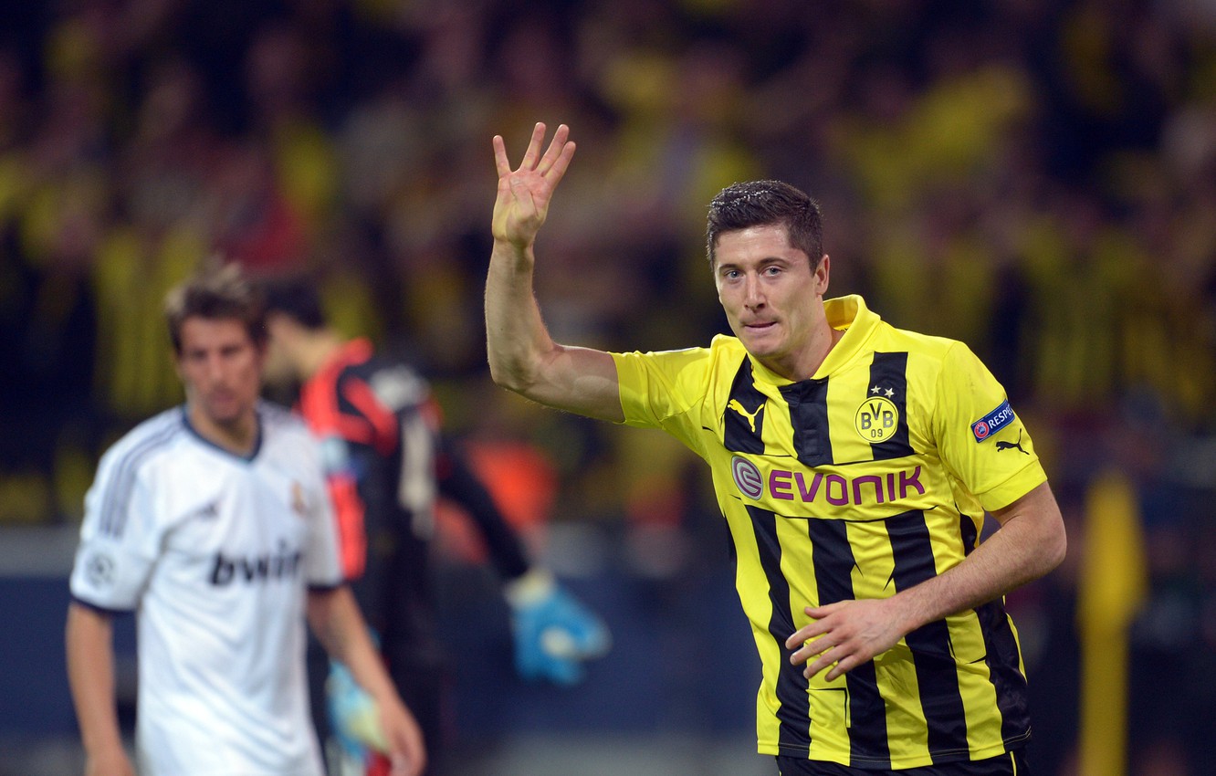 Photo Wallpaper Football, Football, Goal, Borussia - Lewandowski Madrid - HD Wallpaper 