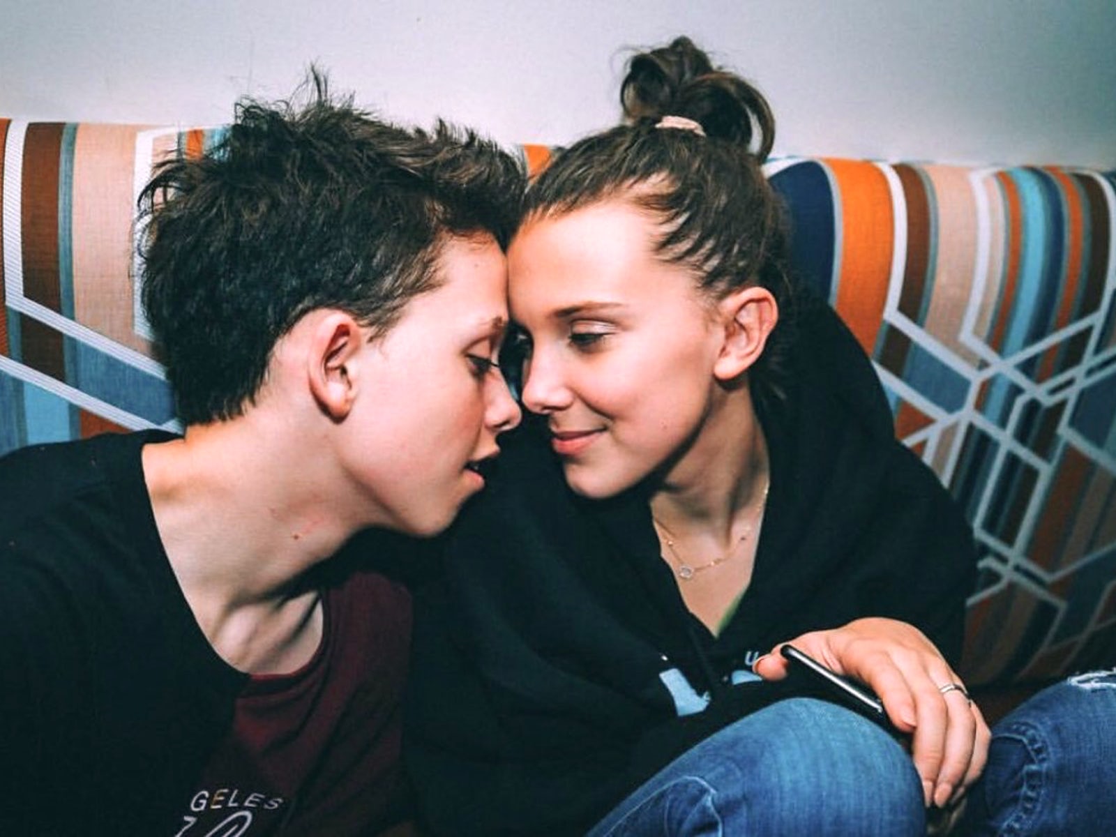 Millie Bobby Brown And Jacob Sartorius - 1600x1200 Wallpaper Millie Bobby Brown And Jacob Sartorius - 1600x1200 Wallpaper