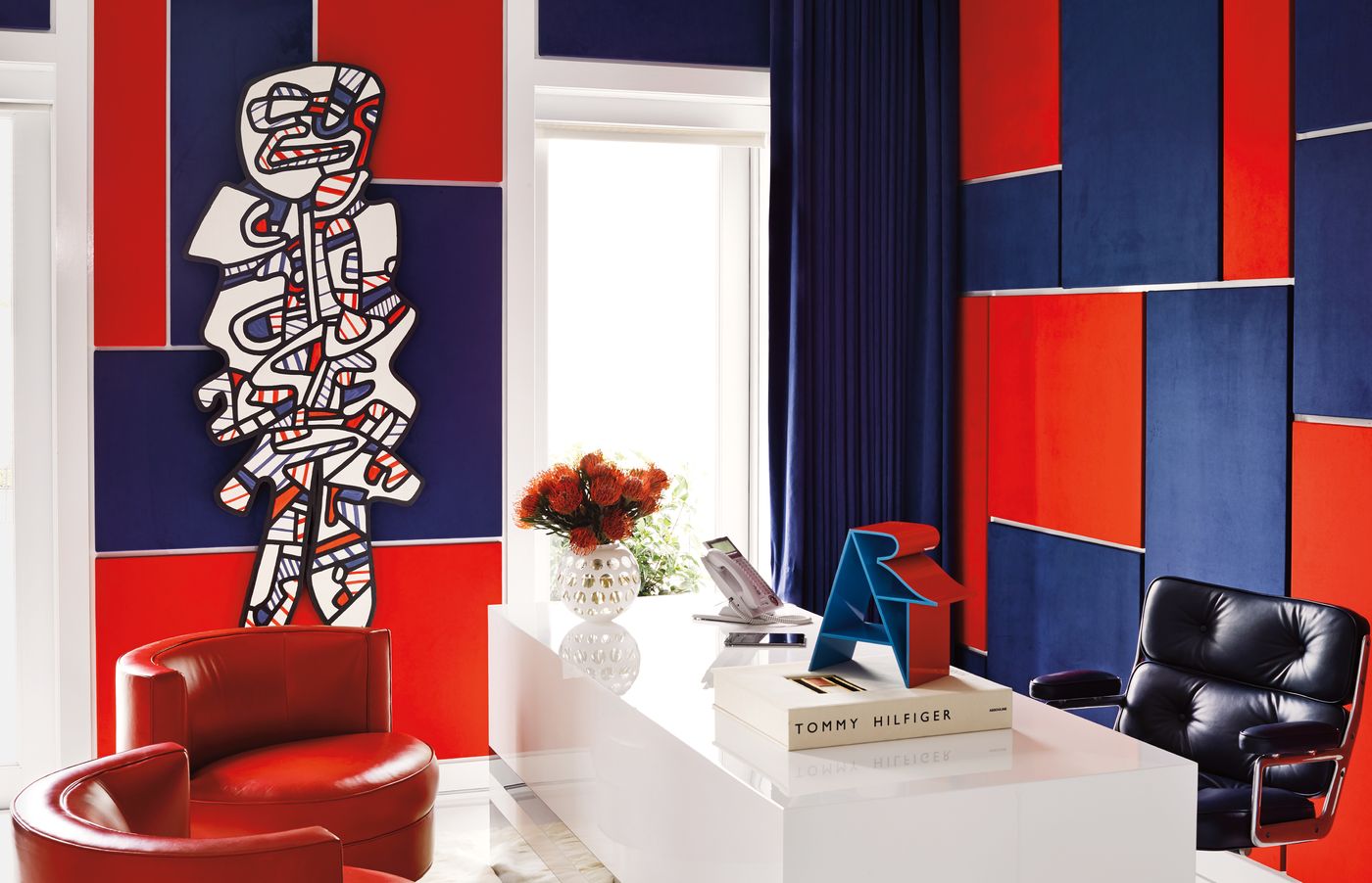 Five Works By Basquiat, Warhol, Dubuffet, Haring And - Tommy Hilfiger Wall Art - HD Wallpaper 