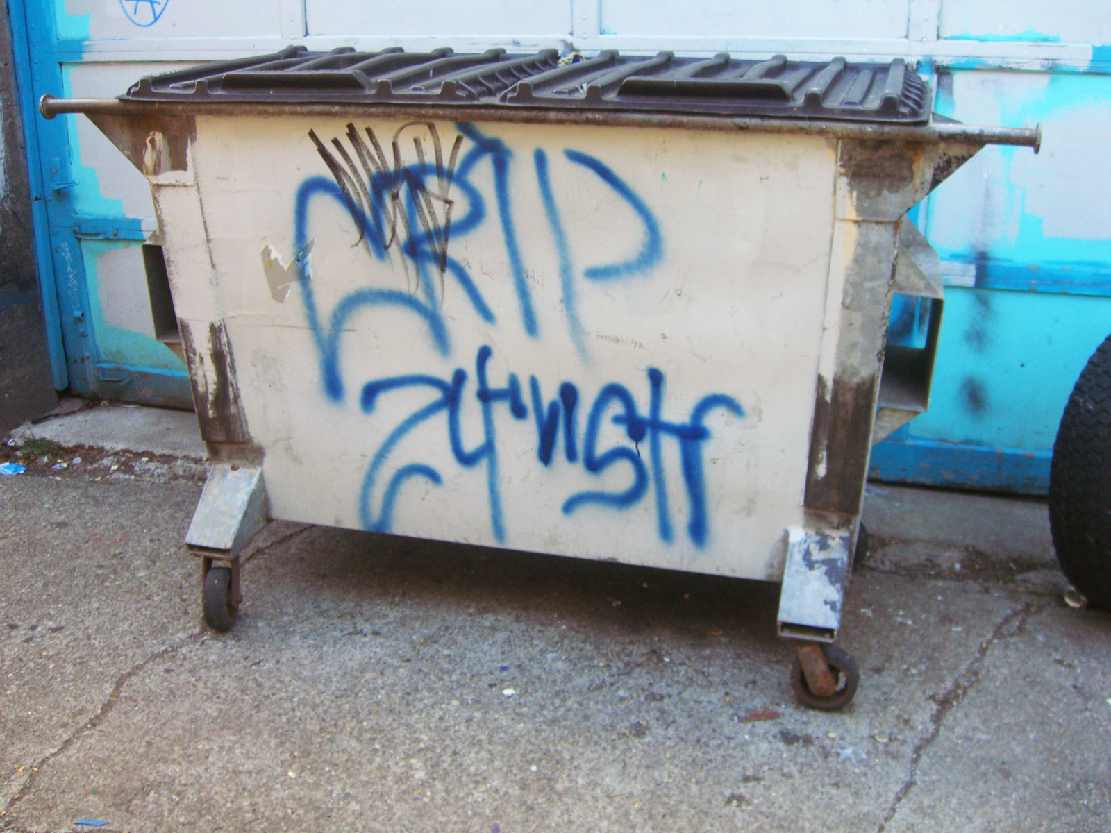 Crips - Graffiti - Crips Tag - HD Wallpaper 