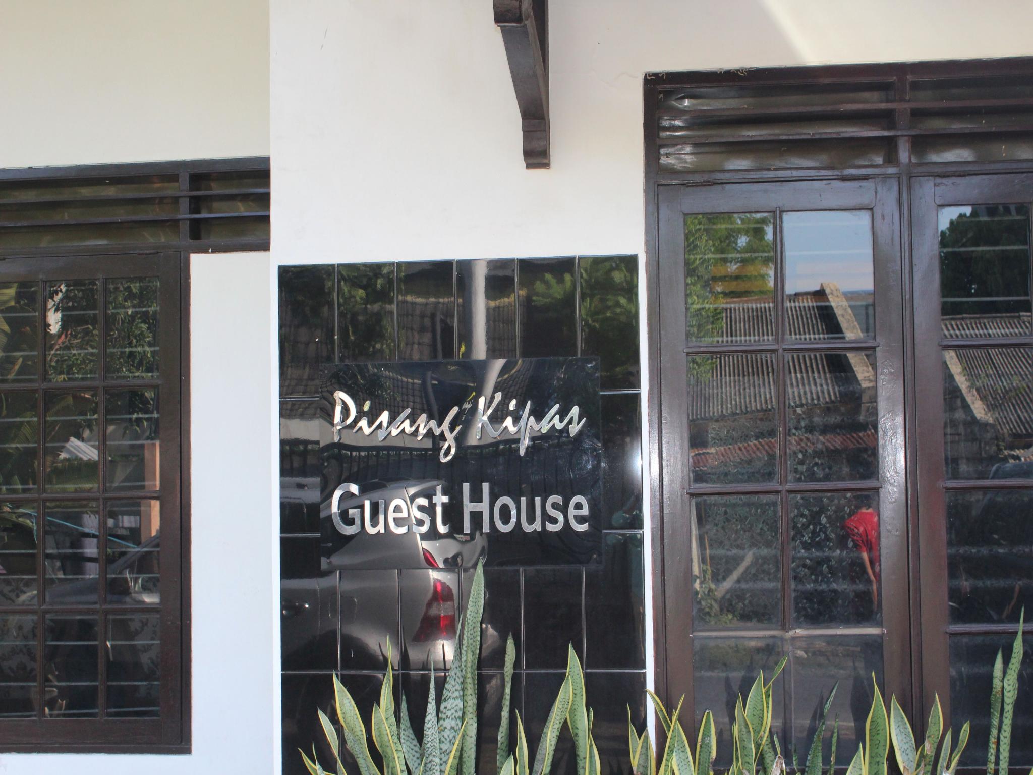 Pisang Kipas Guest House Malang - HD Wallpaper 