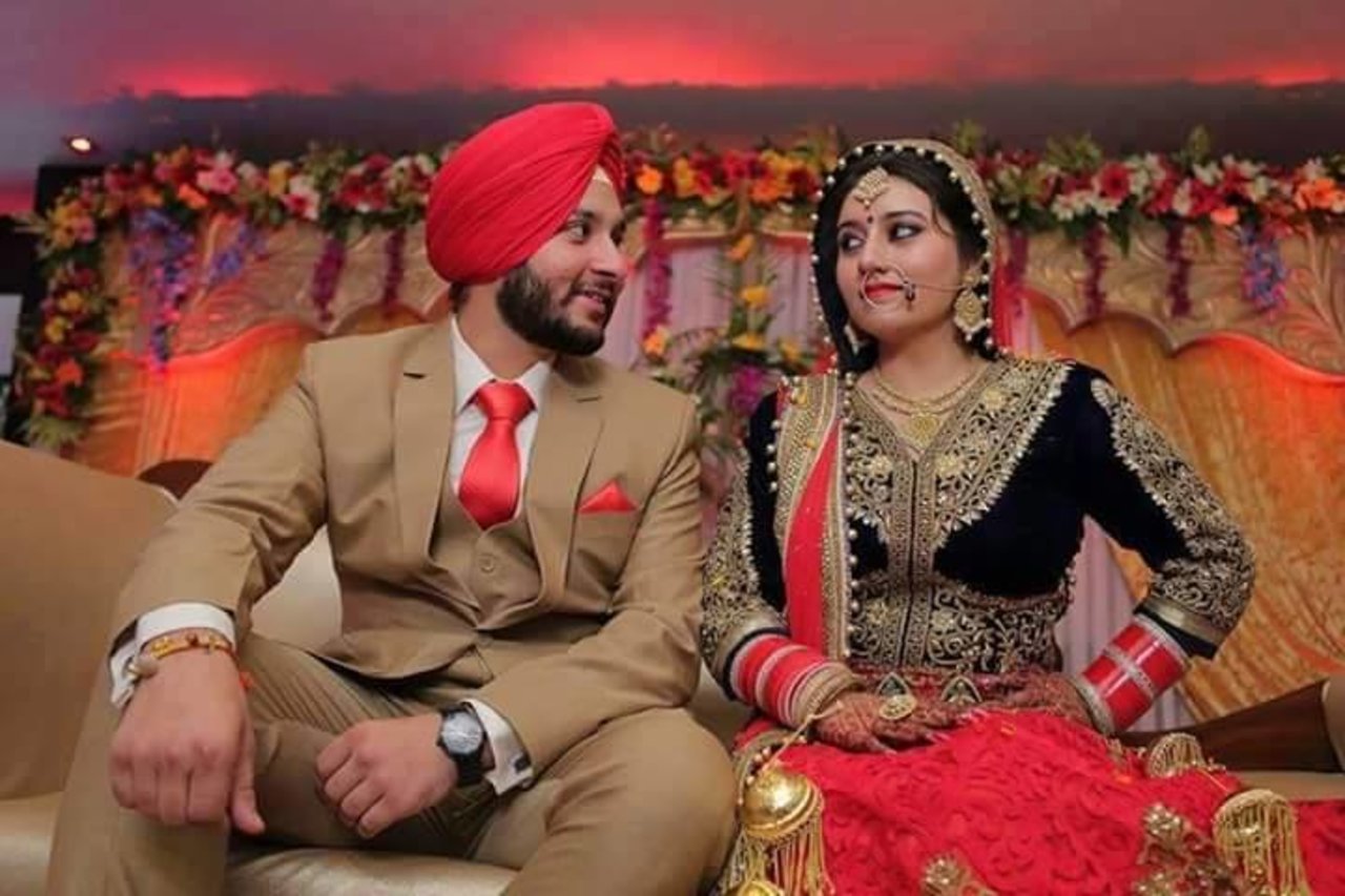 Ashu Studio Photography - Sardar Punjabi Wedding Couple - HD Wallpaper 