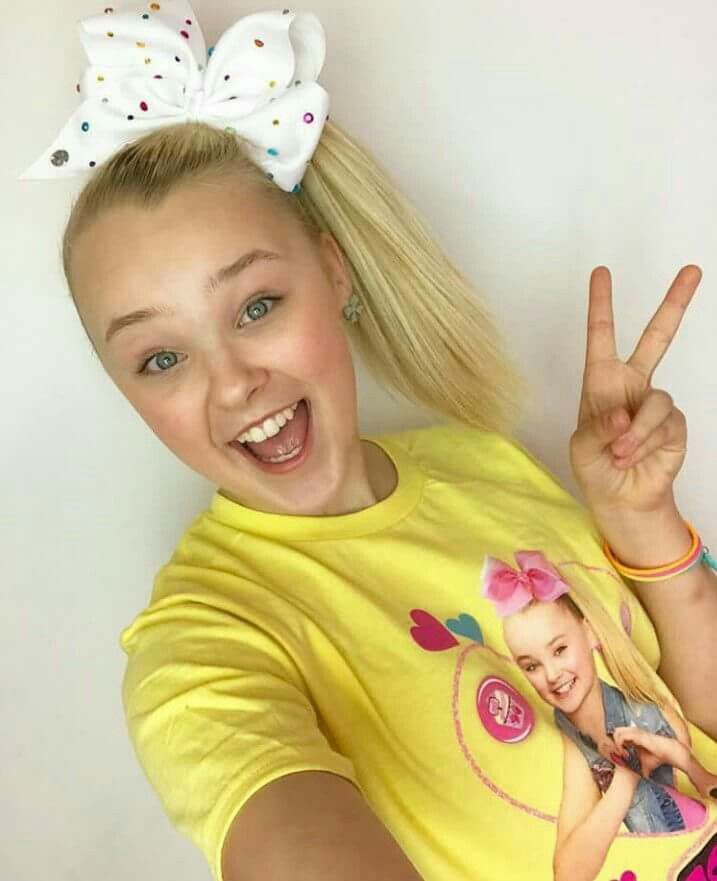Jojo Siwa In Yellow - HD Wallpaper 