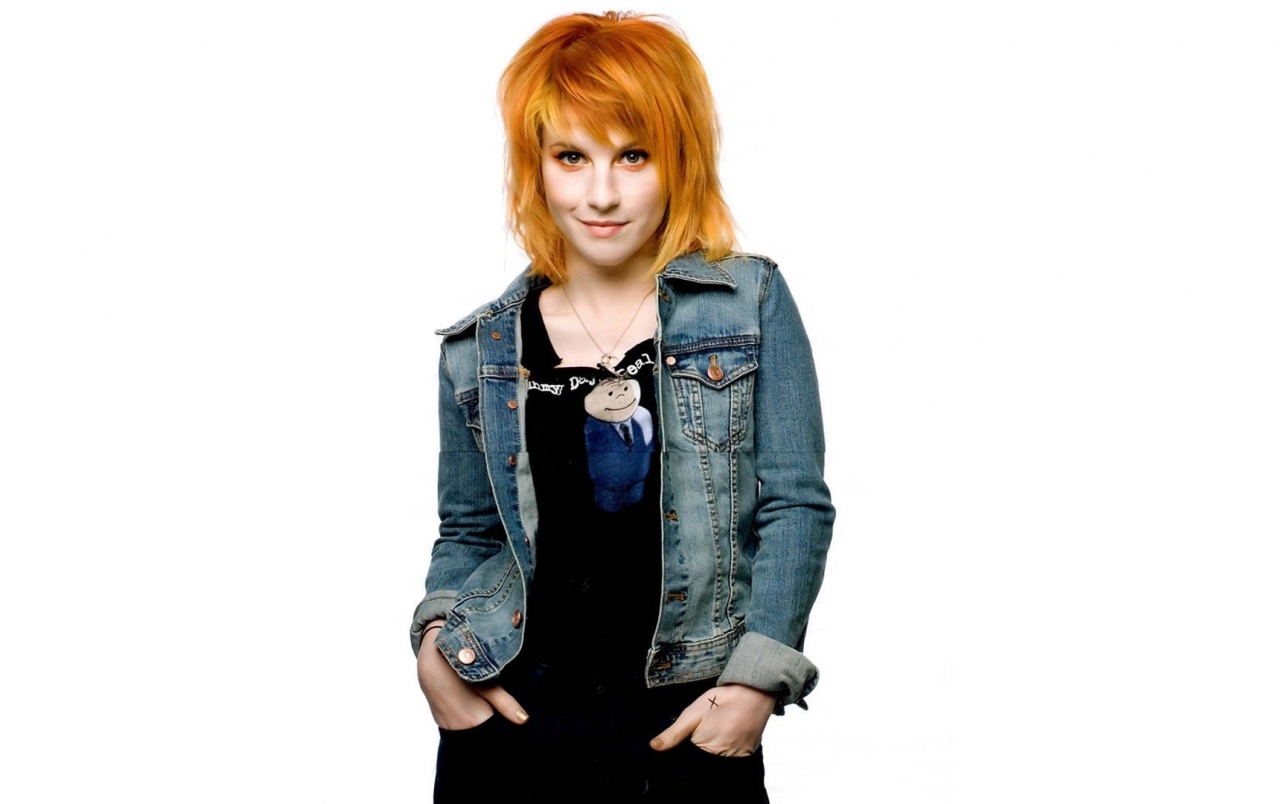 Cute Redhead Hayley Williams Wallpapers - Look Like Hayley Williams - HD Wallpaper 