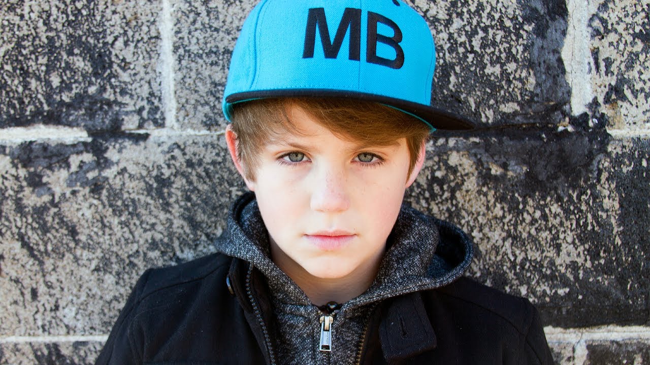 Mattyb Turned Out The Lights - HD Wallpaper 