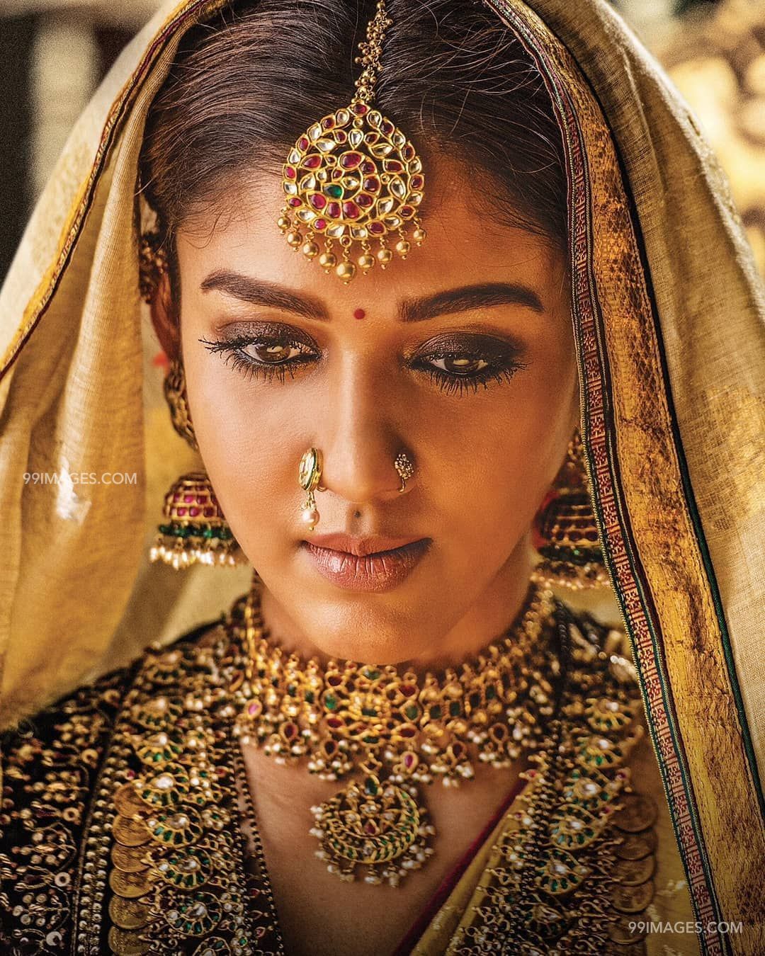 Nayanthara Beautiful Hd Photos & Mobile Wallpapers - Sye Raa Narasimha Reddy Tamanna - HD Wallpaper 