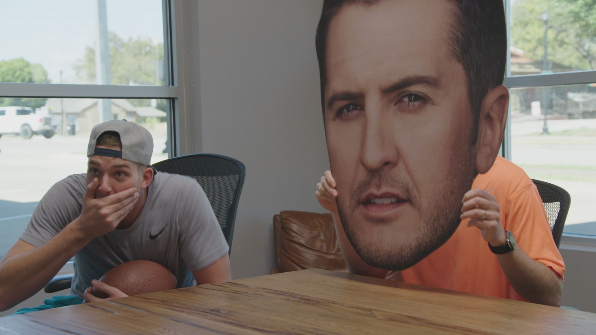 Table - HD Wallpaper 