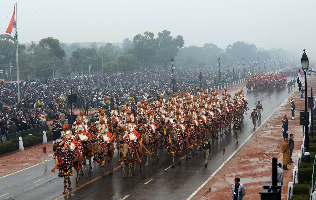 2017 26 January Parade Indian Flag Images Cute Baby - Obama At Republic Day India - HD Wallpaper 