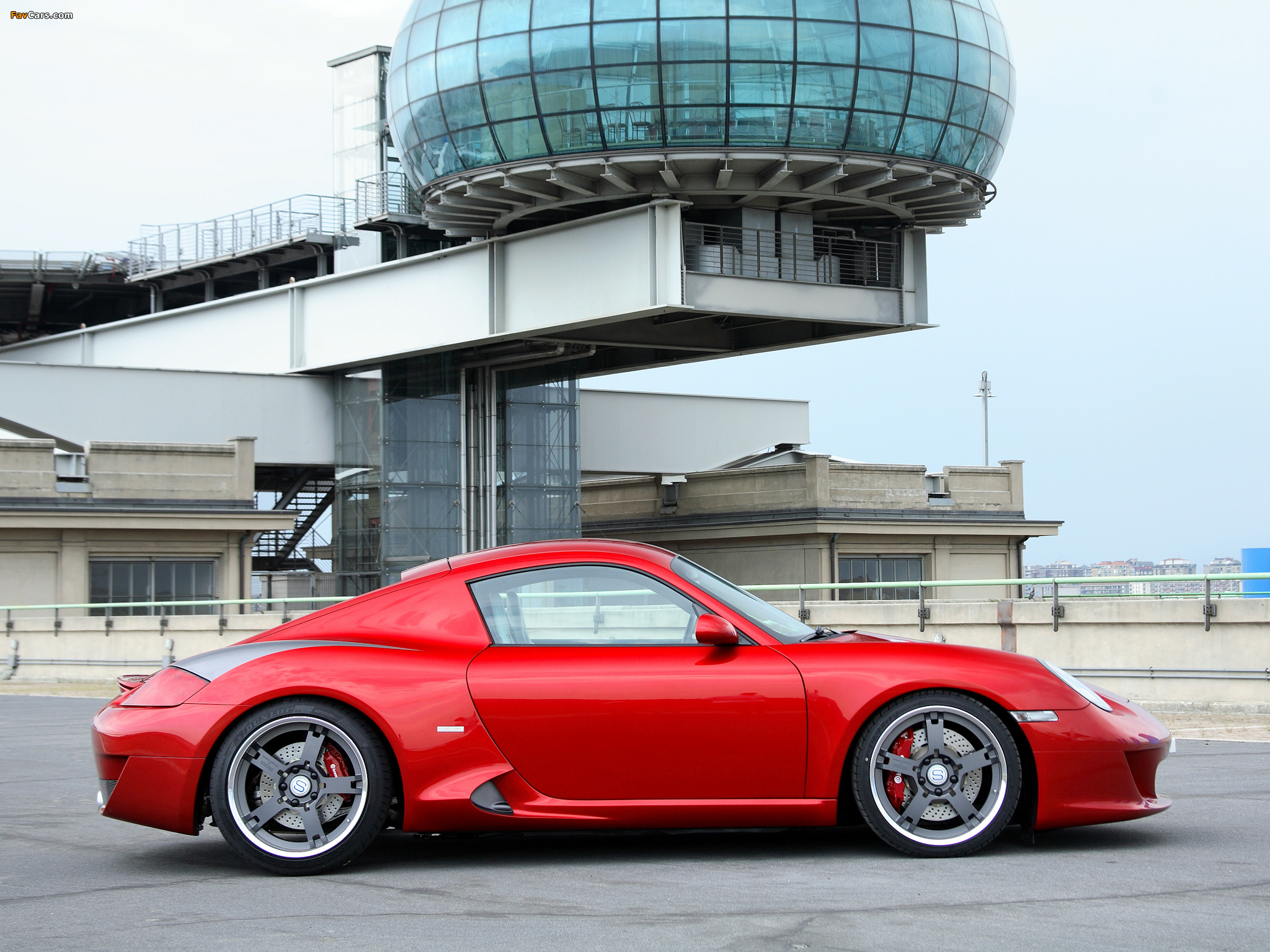 Oval Lingotto - HD Wallpaper 