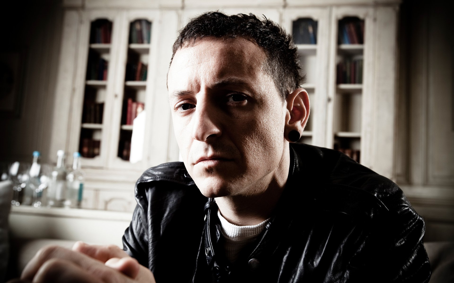 Chester Bennington - HD Wallpaper 