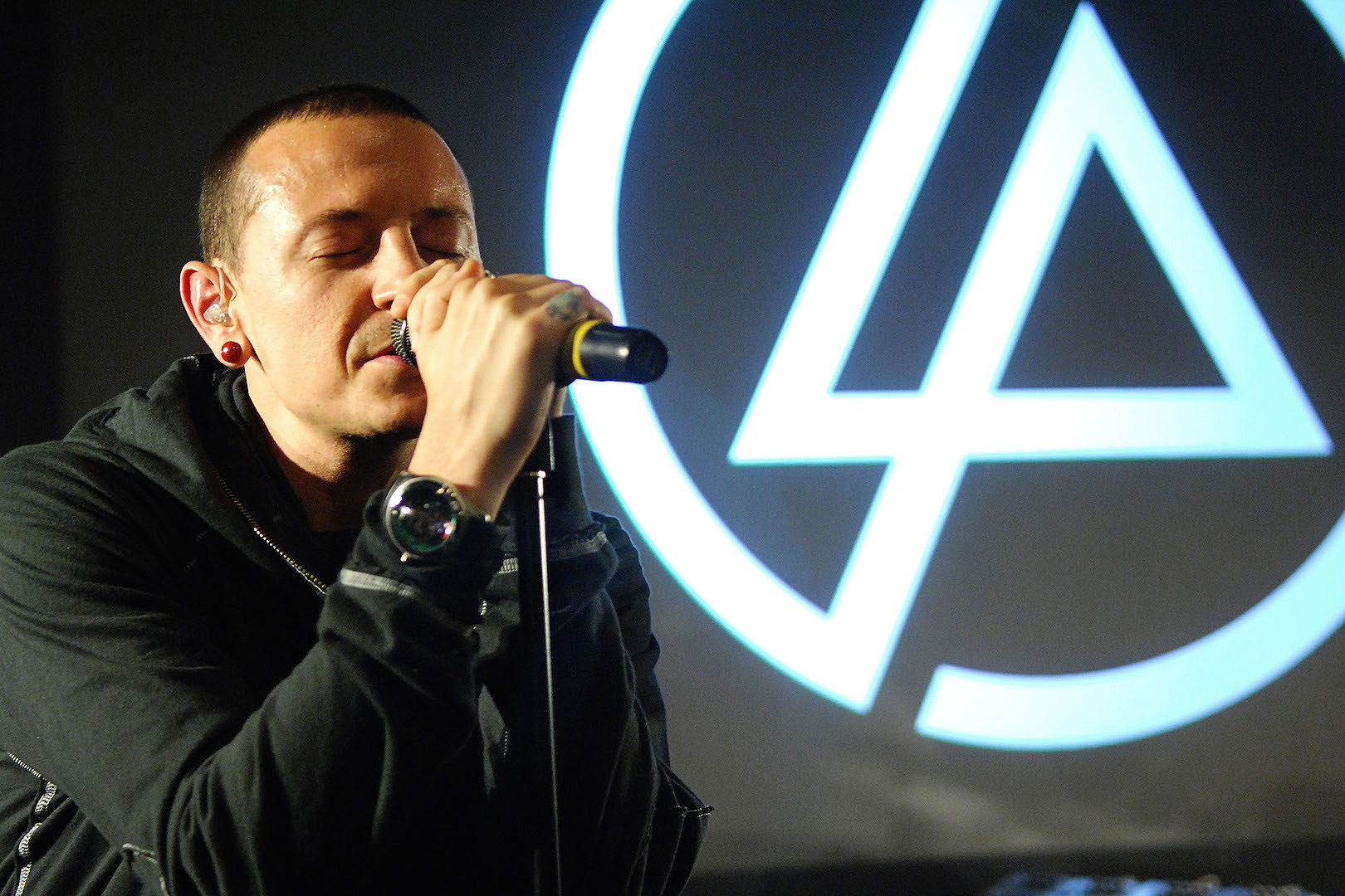 Chester Bennington - HD Wallpaper 