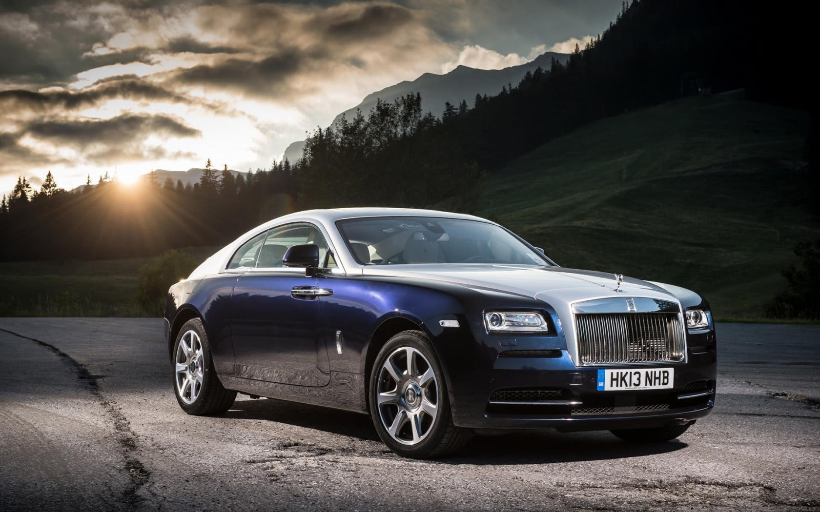 Rolls Royce Wraith 2015 - HD Wallpaper 