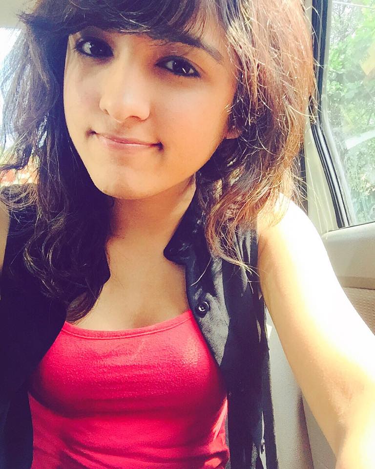 Shirley Setia Hot And Sexy - HD Wallpaper 