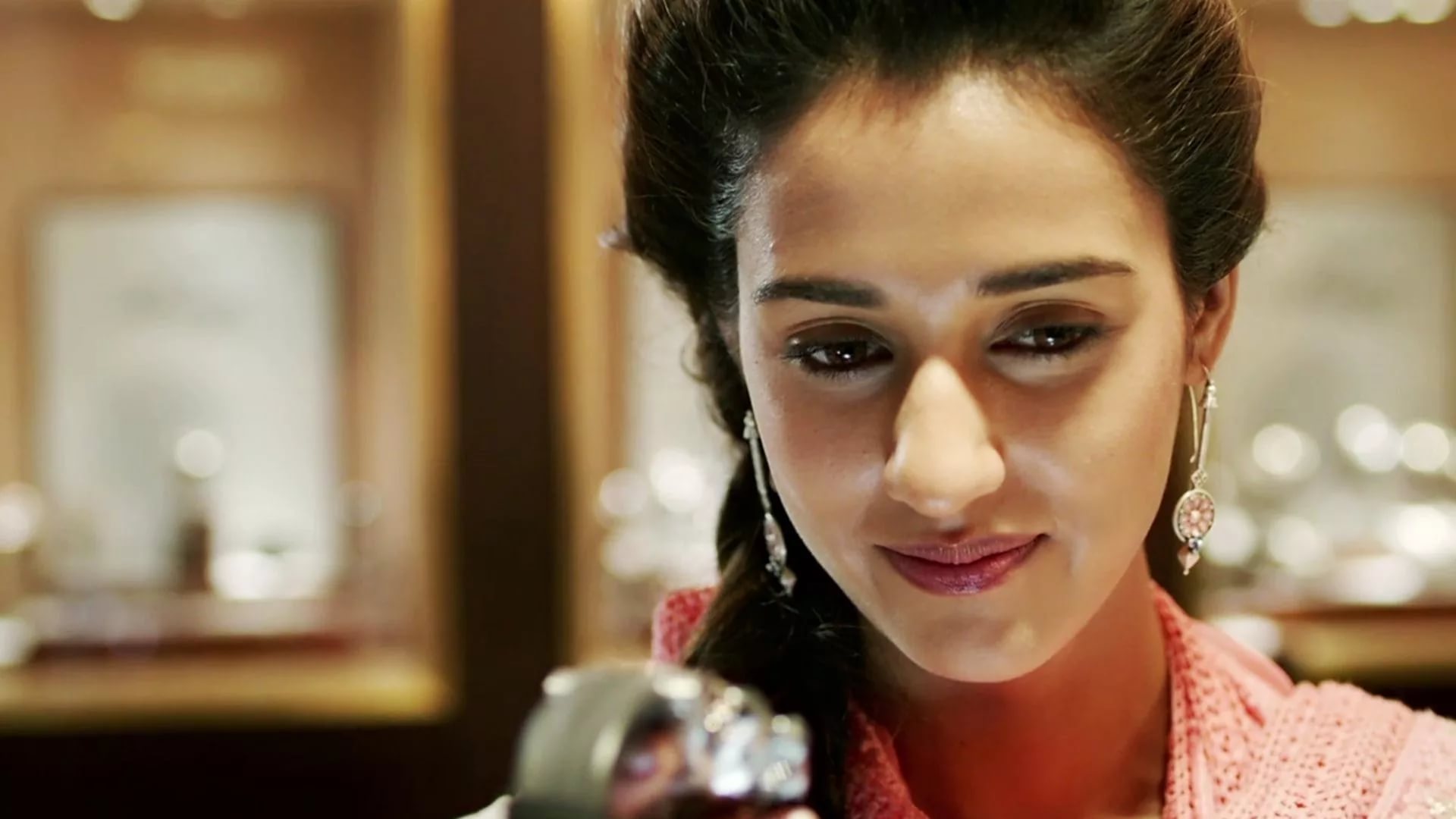 Ms Dhoni Movie Heroine Name - HD Wallpaper 