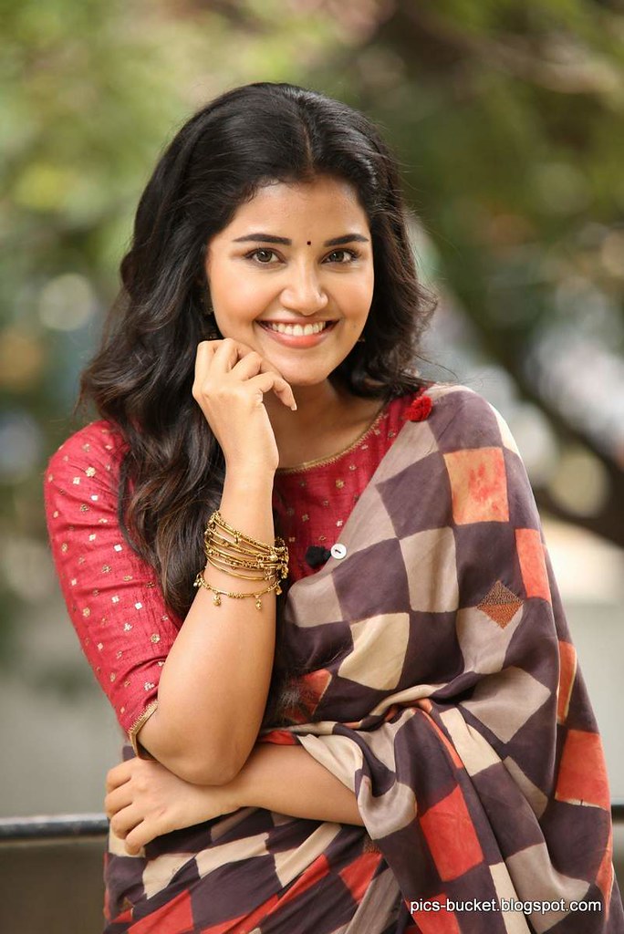 Anupama Parameswaran Images Hd - HD Wallpaper 