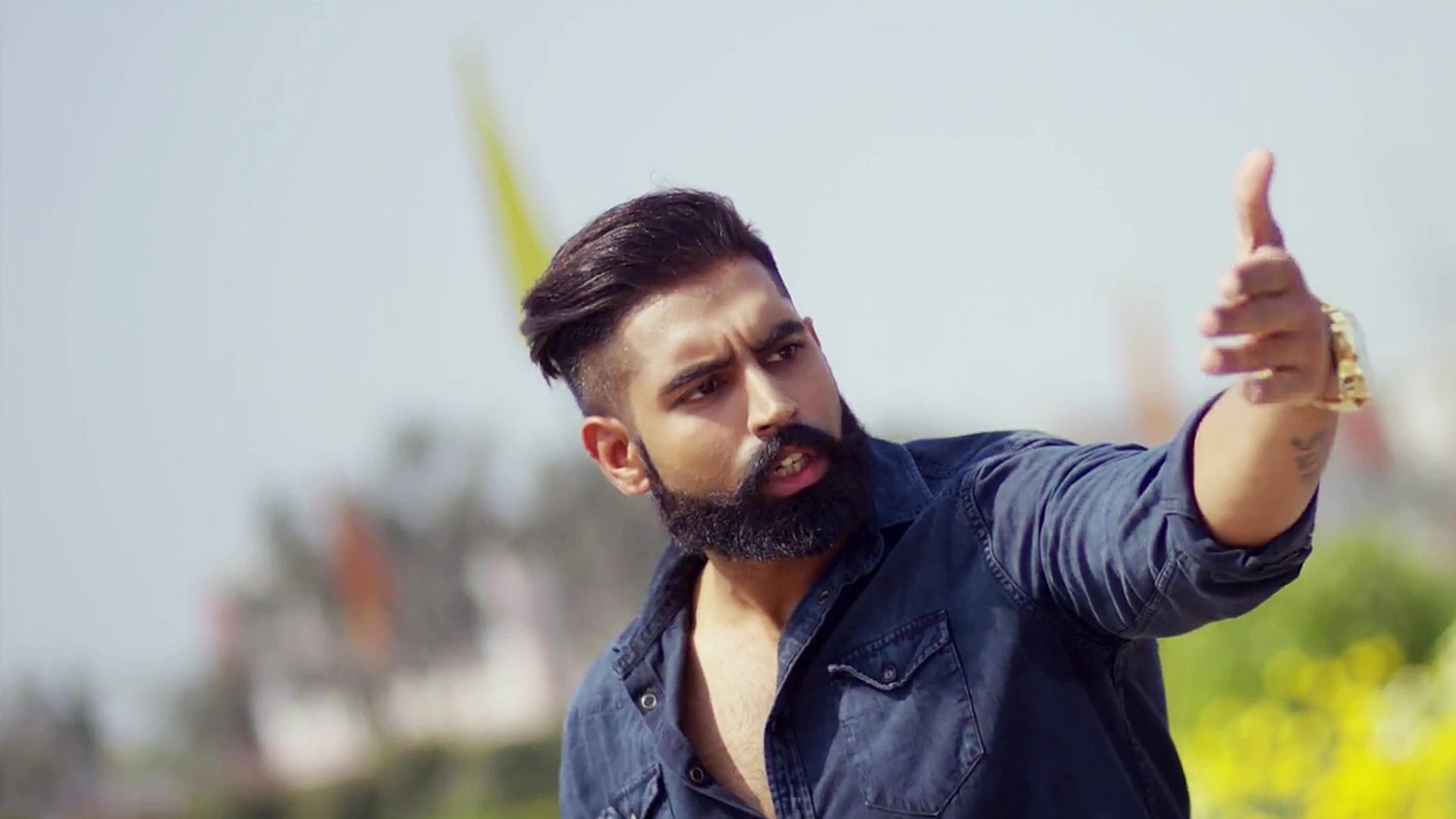 Parmish Verma Punjabi Song Director Hairstyle Wallpaper - Punjabi Singer Parmish Verma - HD Wallpaper 