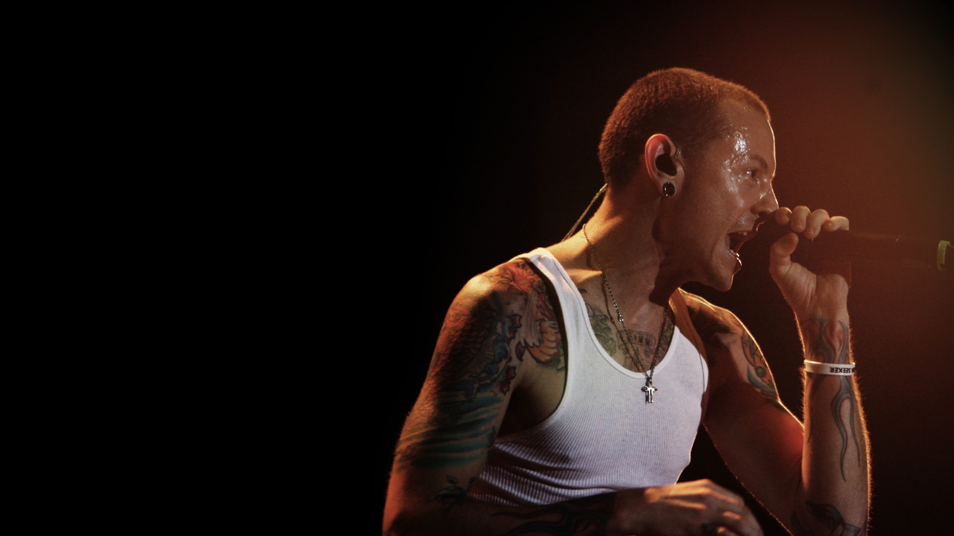 Chester Bennington 1920 1080 - HD Wallpaper 