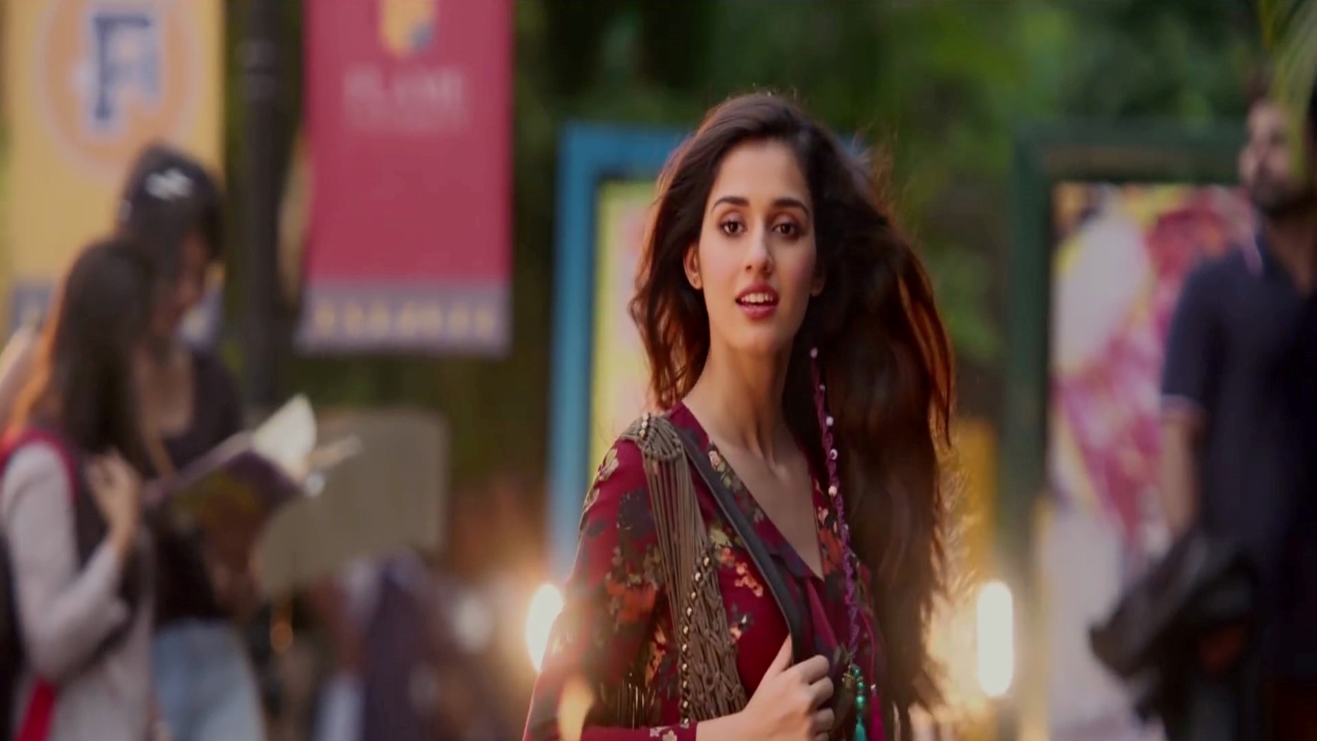 Disha Patani In Baaghi 2 Movie Wallpaper - Disha Patani In Baaghi 2 Movie - HD Wallpaper 