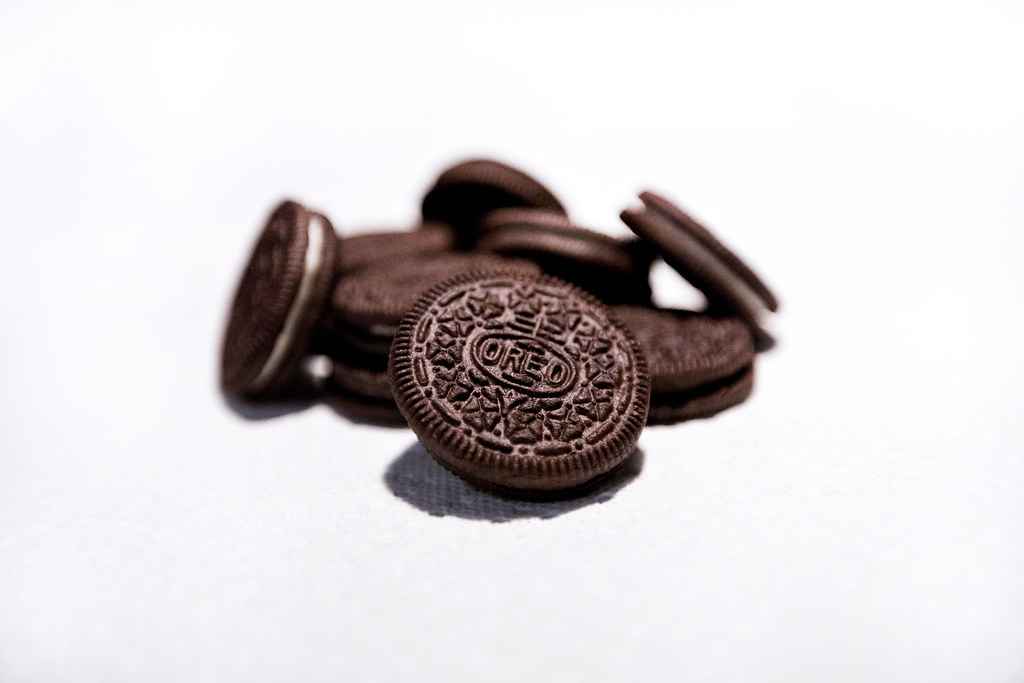 Oreo - HD Wallpaper 
