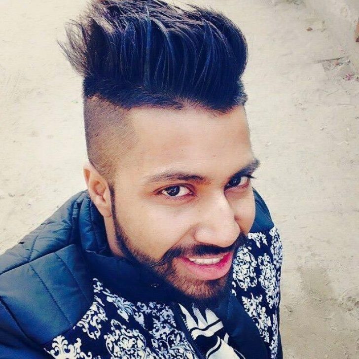 Punjabi Singer Wallpaper - Punjabi Hairstyle Boy 2018 - 728x728 Wallpaper -  