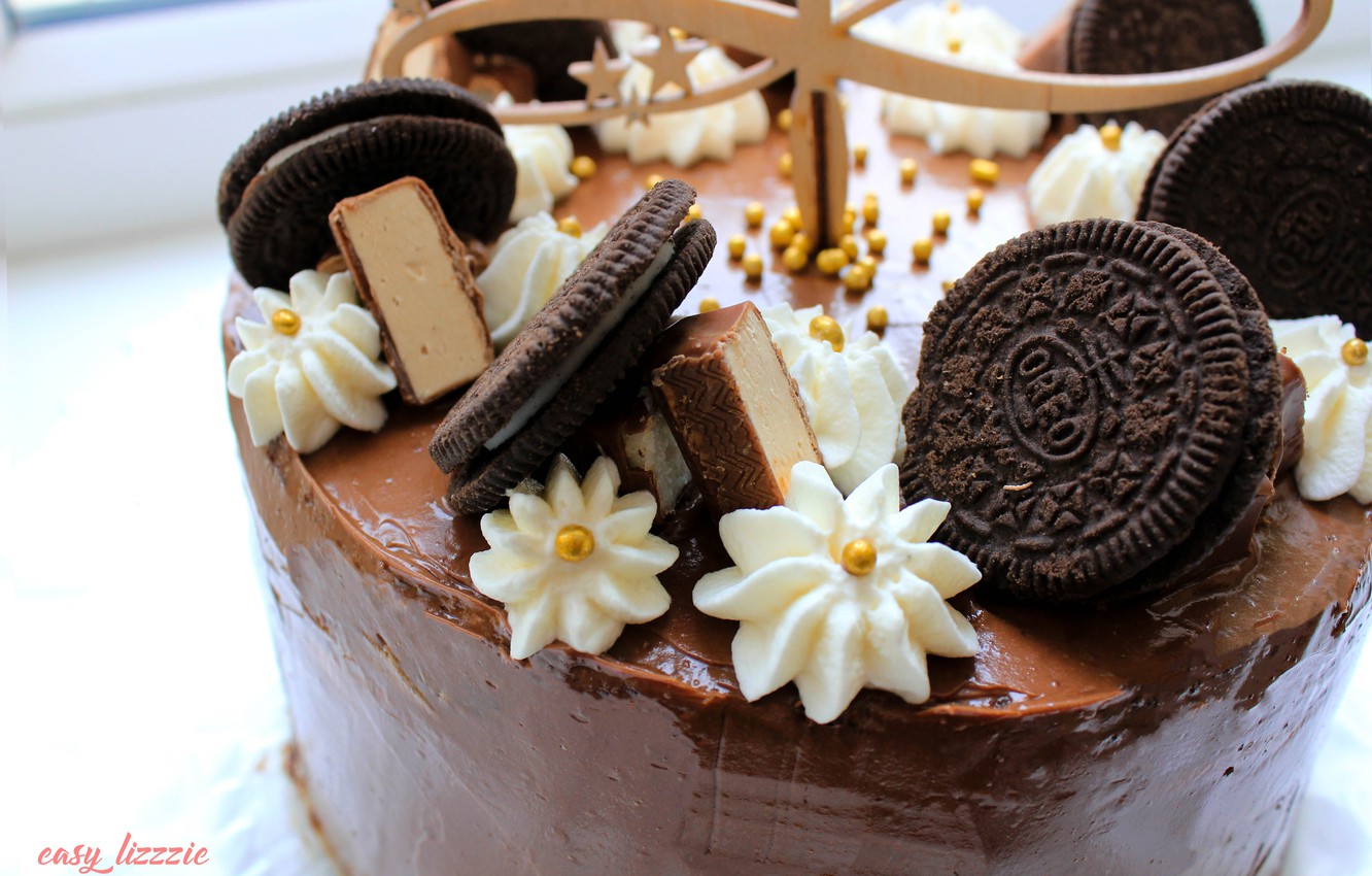 Photo Wallpaper Birthday, Cake, Cake, Chocolate, Delicious, - Thekentorten - HD Wallpaper 