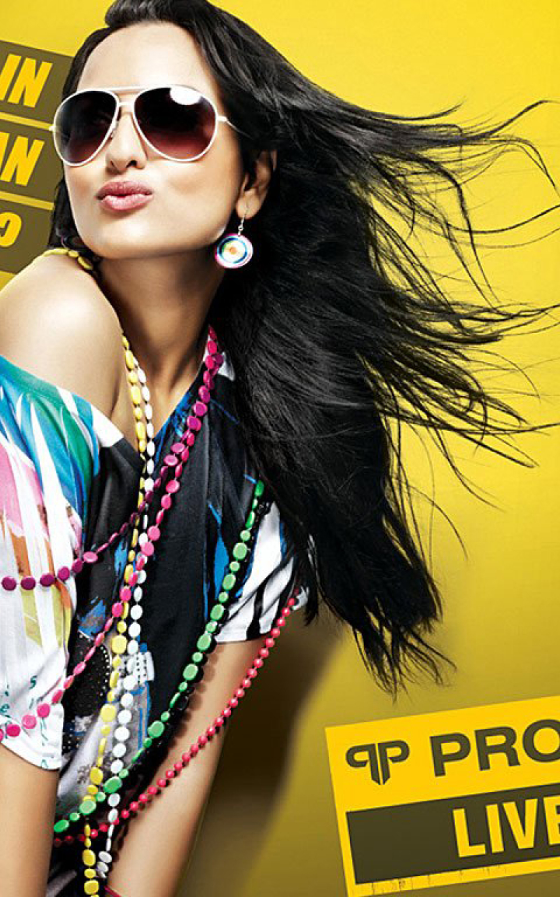 Sonakshi Sinha In Aviator Sunglasses - HD Wallpaper 