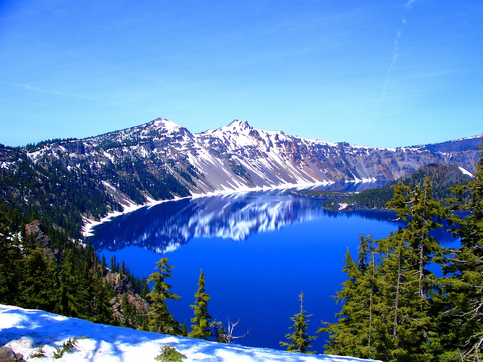 Most Beautiful Places In The World Hd Wallpaper - Crater Lake - HD Wallpaper 