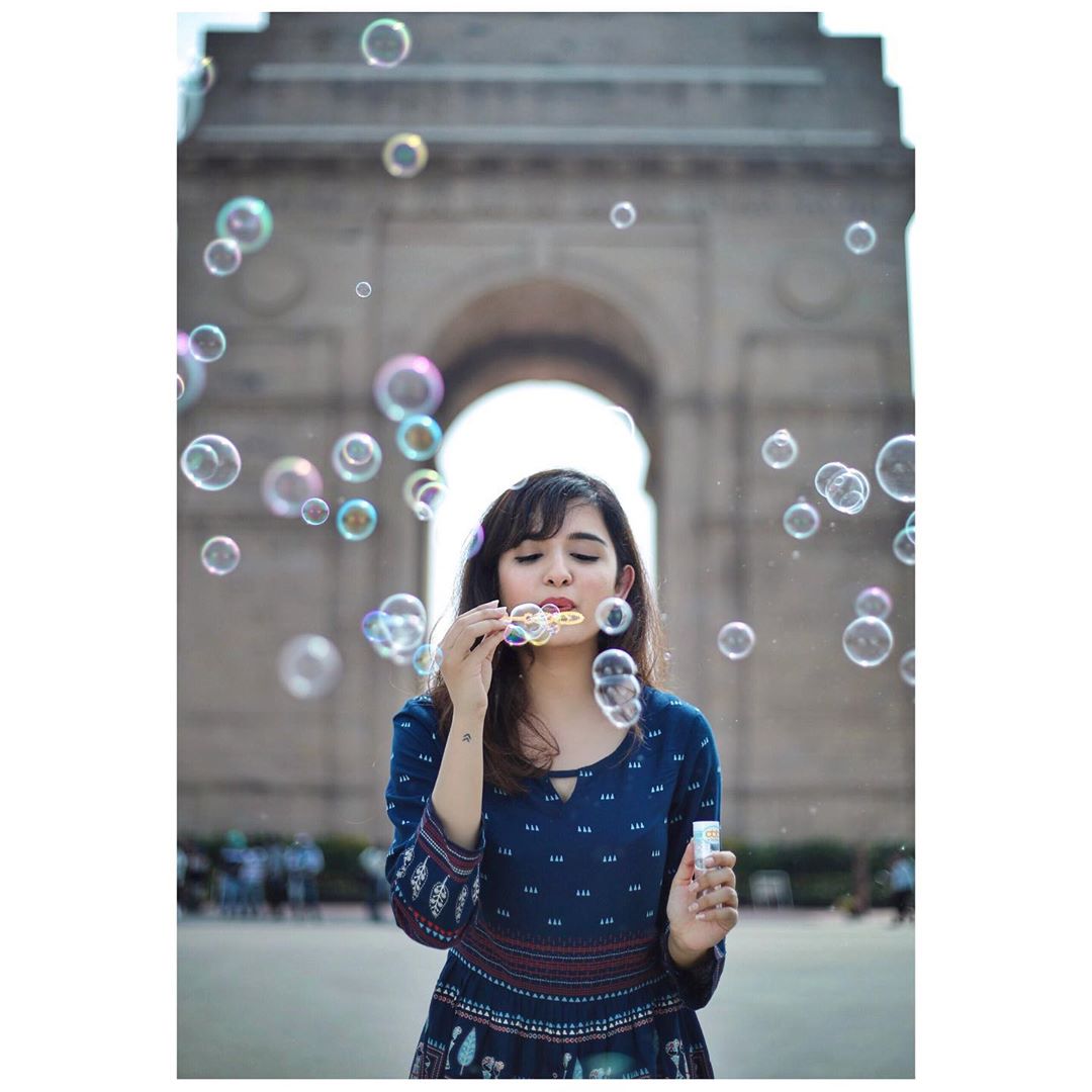 Shirley Setia Cutest Photos New - Instagram New Instagram Shirley Setia - HD Wallpaper 