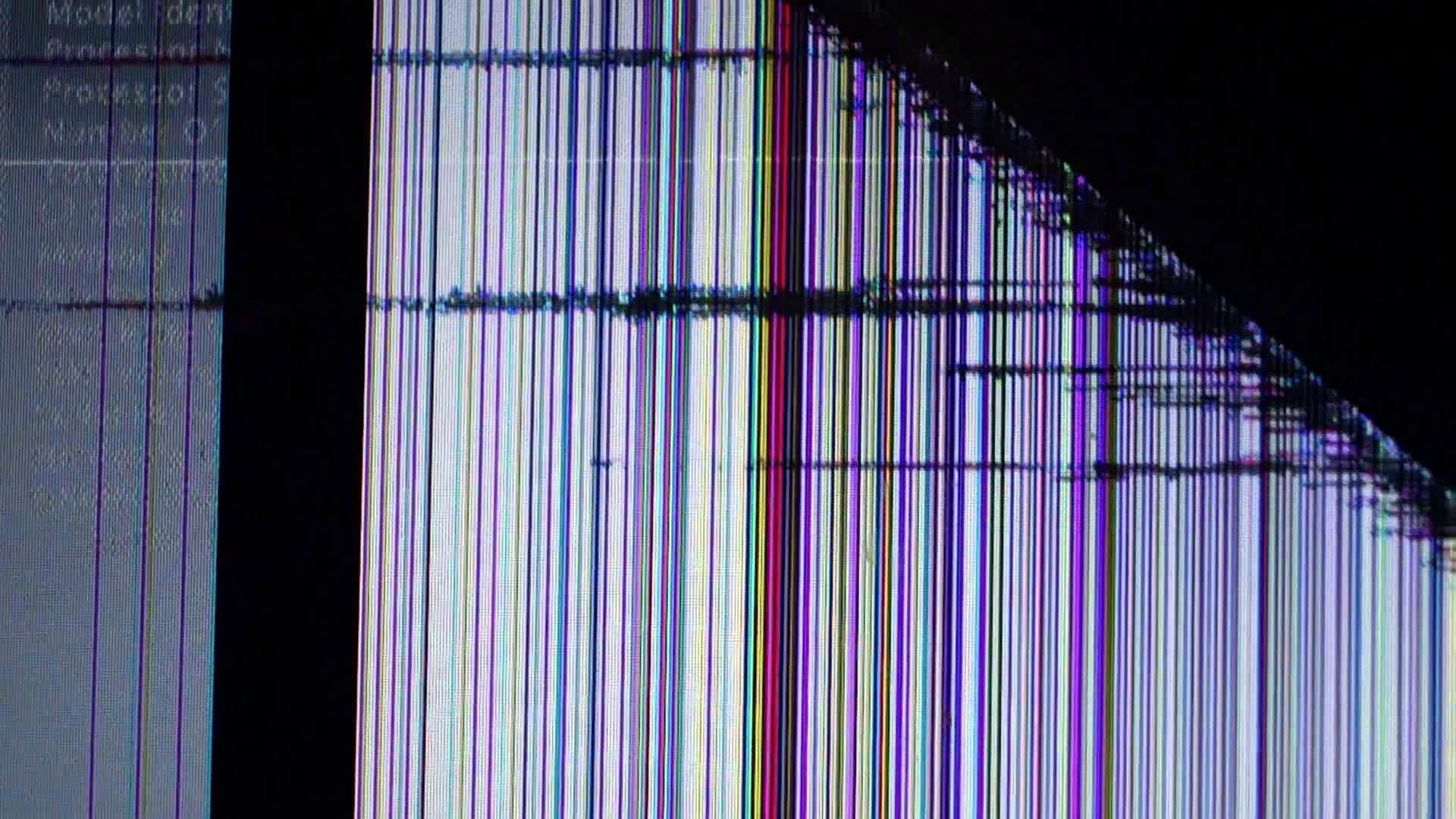Realistic Broken Screen - HD Wallpaper 