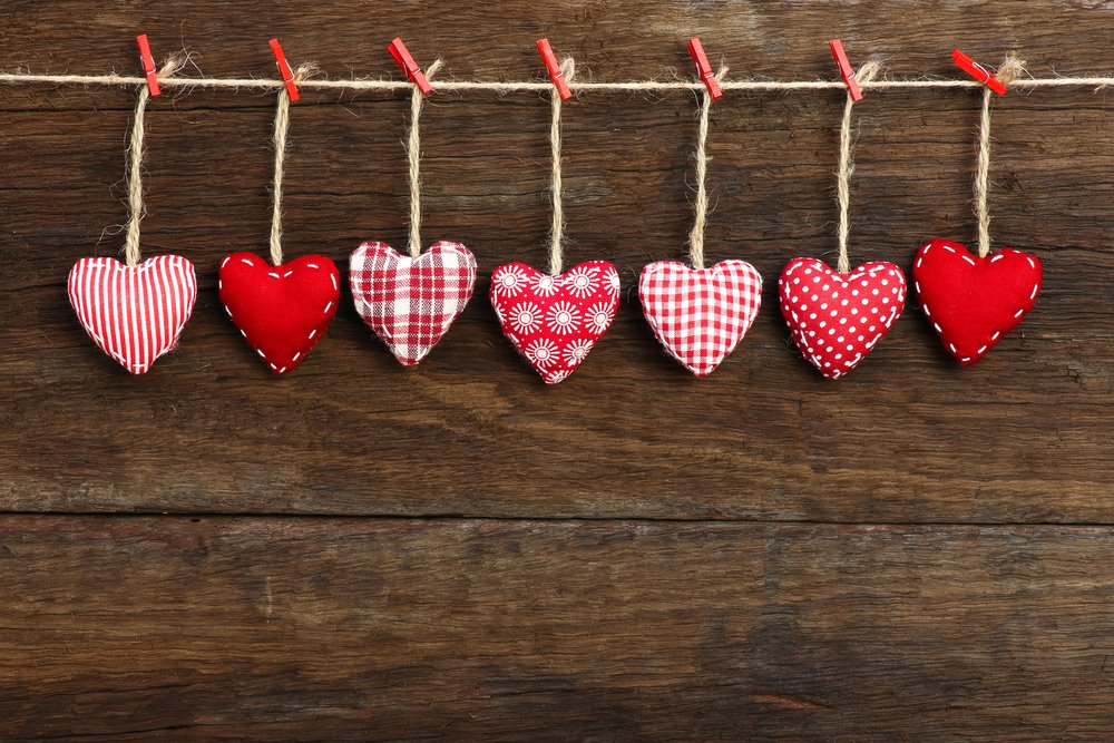 Valentines Day Images For Facebook - Facebook Christmas Cover Hearts - HD Wallpaper 