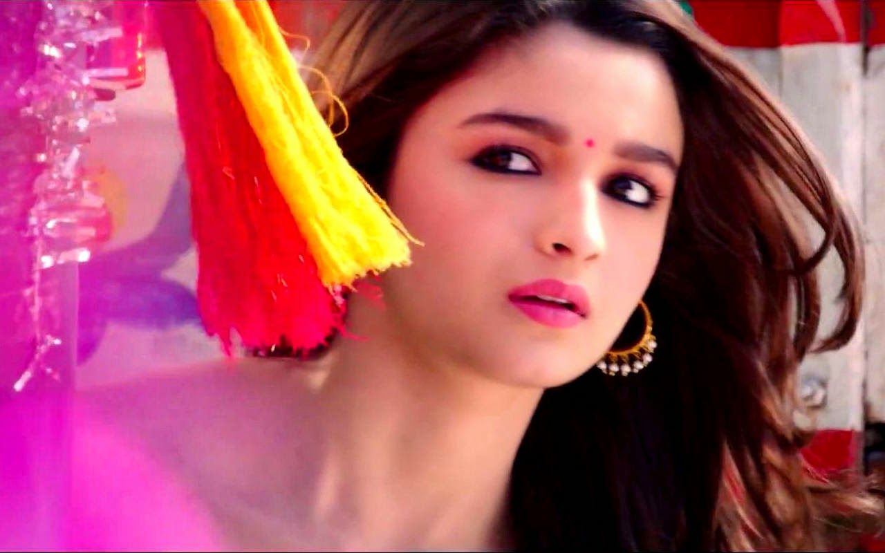 Alia Bhatt 1080p Hd Wallpapers 
 Data-src /full/1105171 - Aalia Bhat - HD Wallpaper 