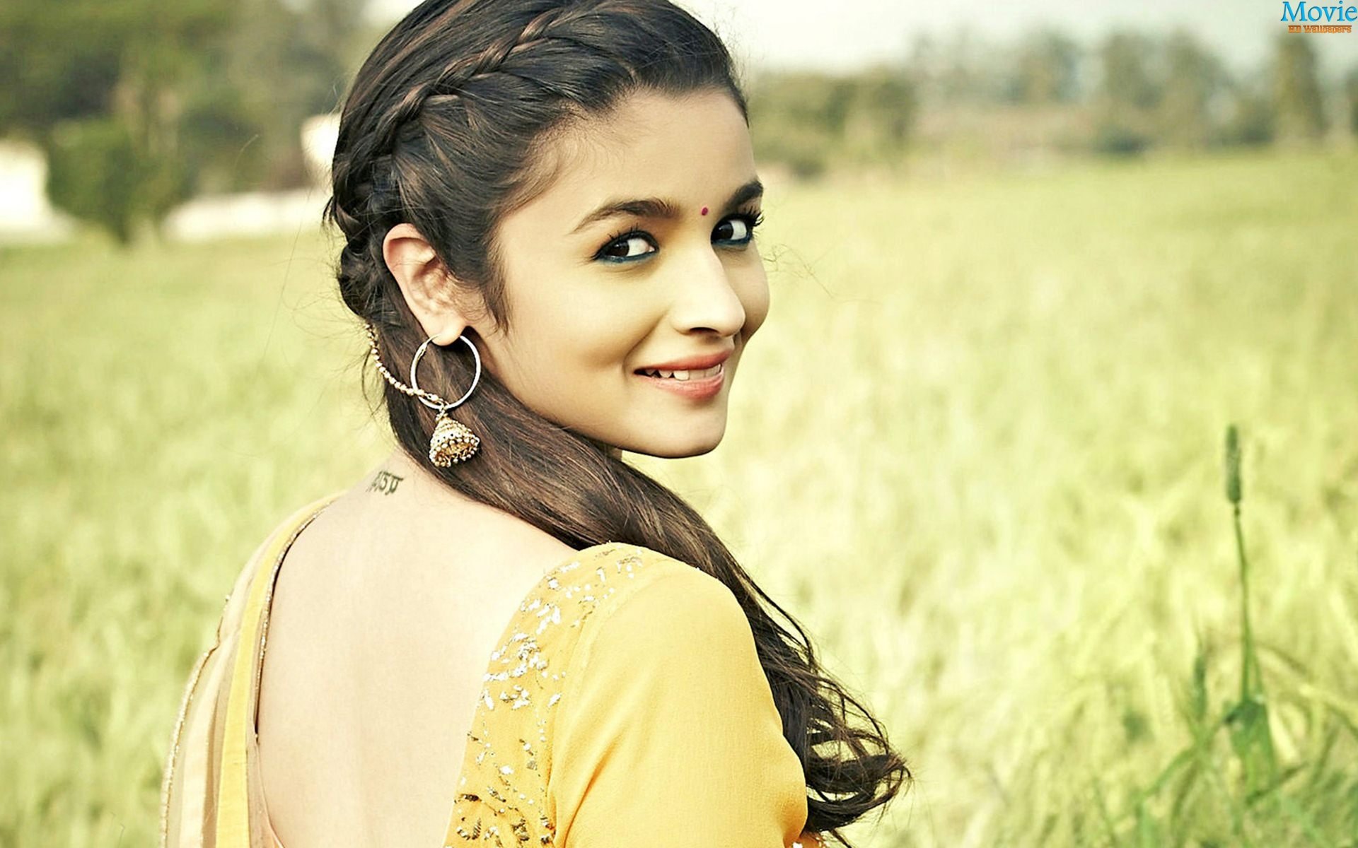 Humpty Sharma Ki Dulhania Alia - HD Wallpaper 