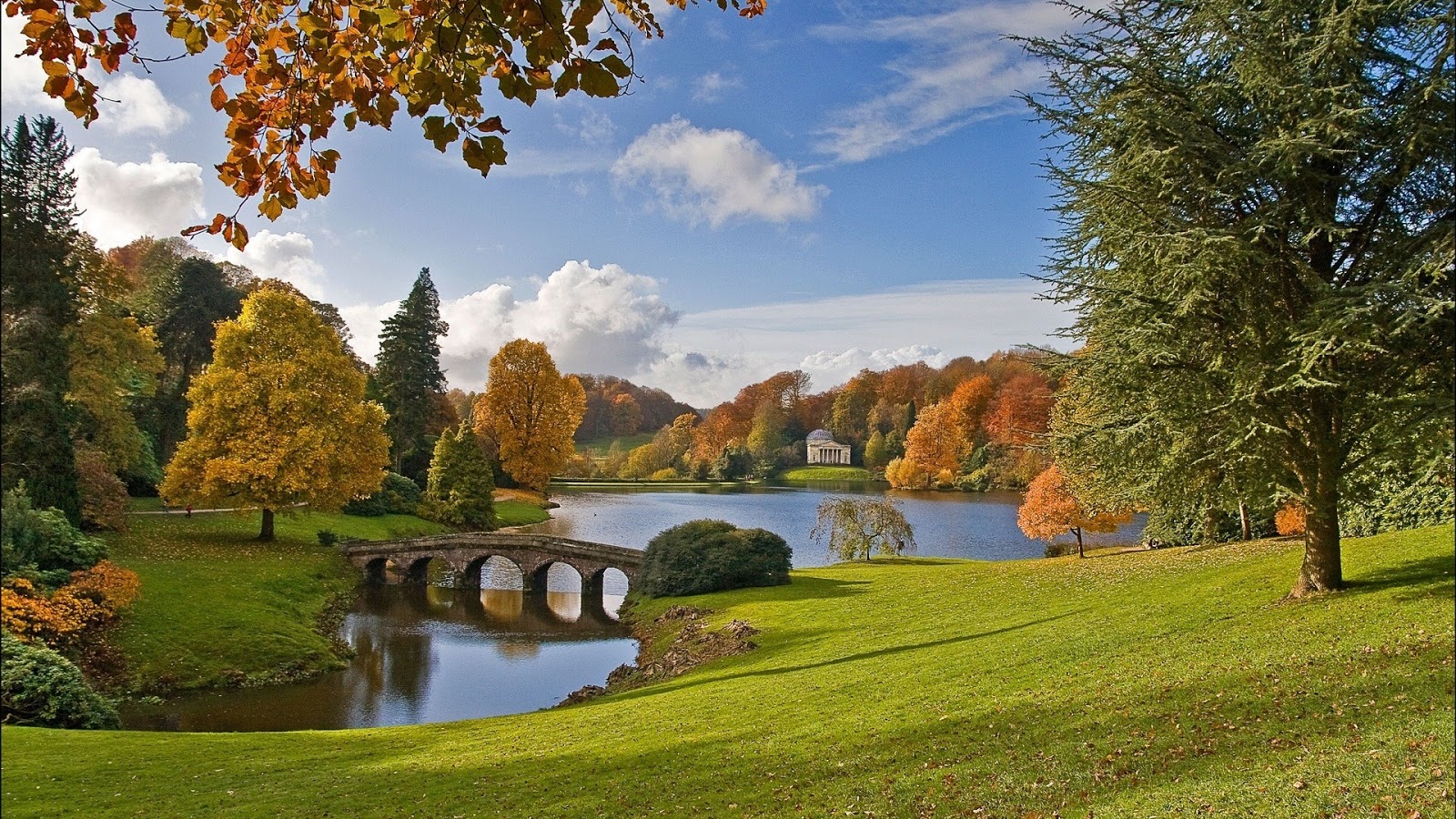 Stourhead - HD Wallpaper 