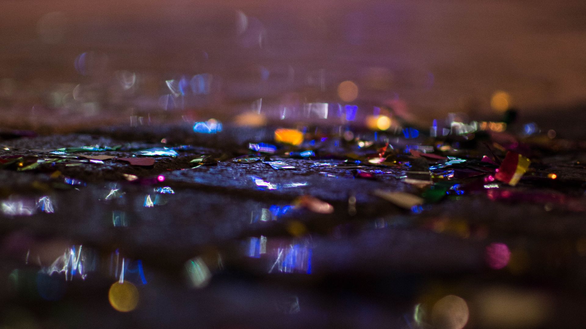 Bokeh Effect Colorful Wallpaper - Reflection - HD Wallpaper 